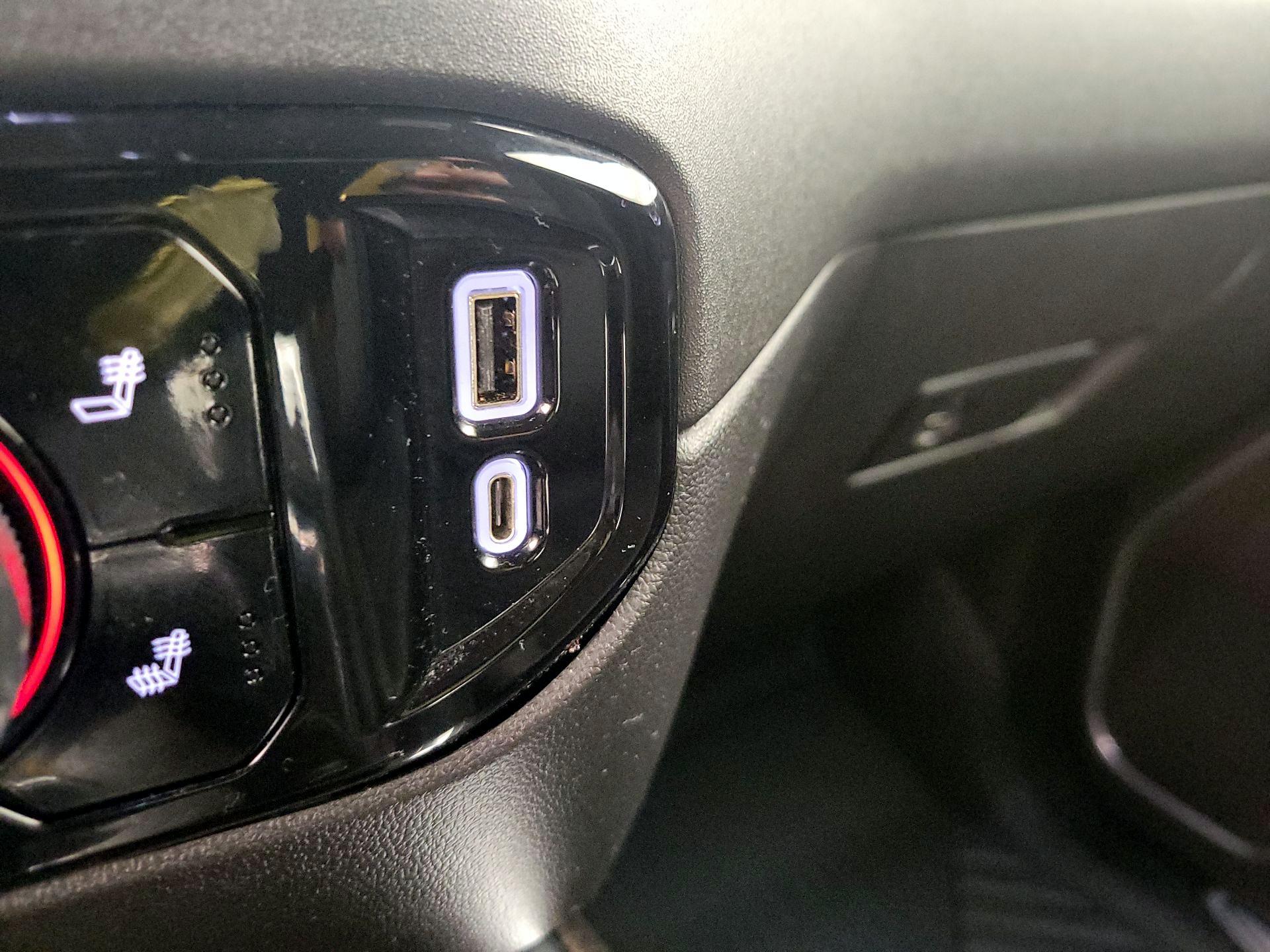 Thumbnail: 2022 Chevrolet Silverado 1500 - 19