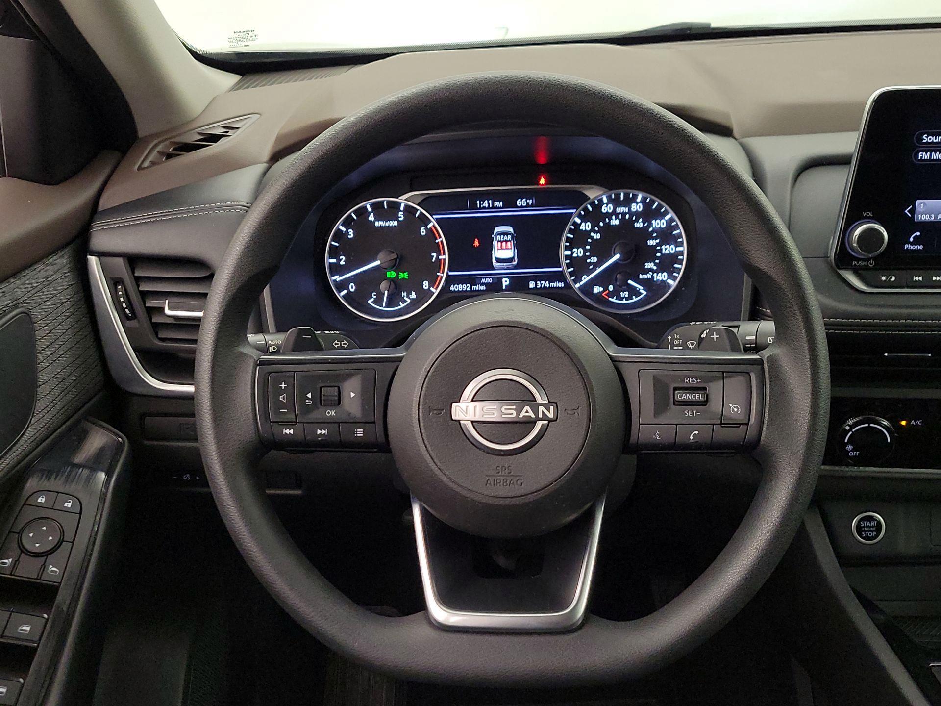 Thumbnail: 2023 Nissan Rogue - 10