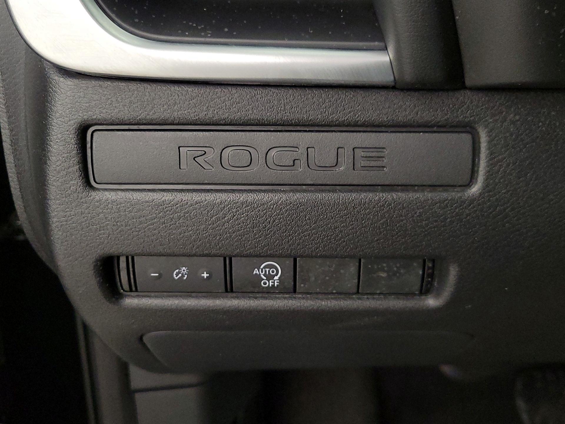 Thumbnail: 2023 Nissan Rogue - 13