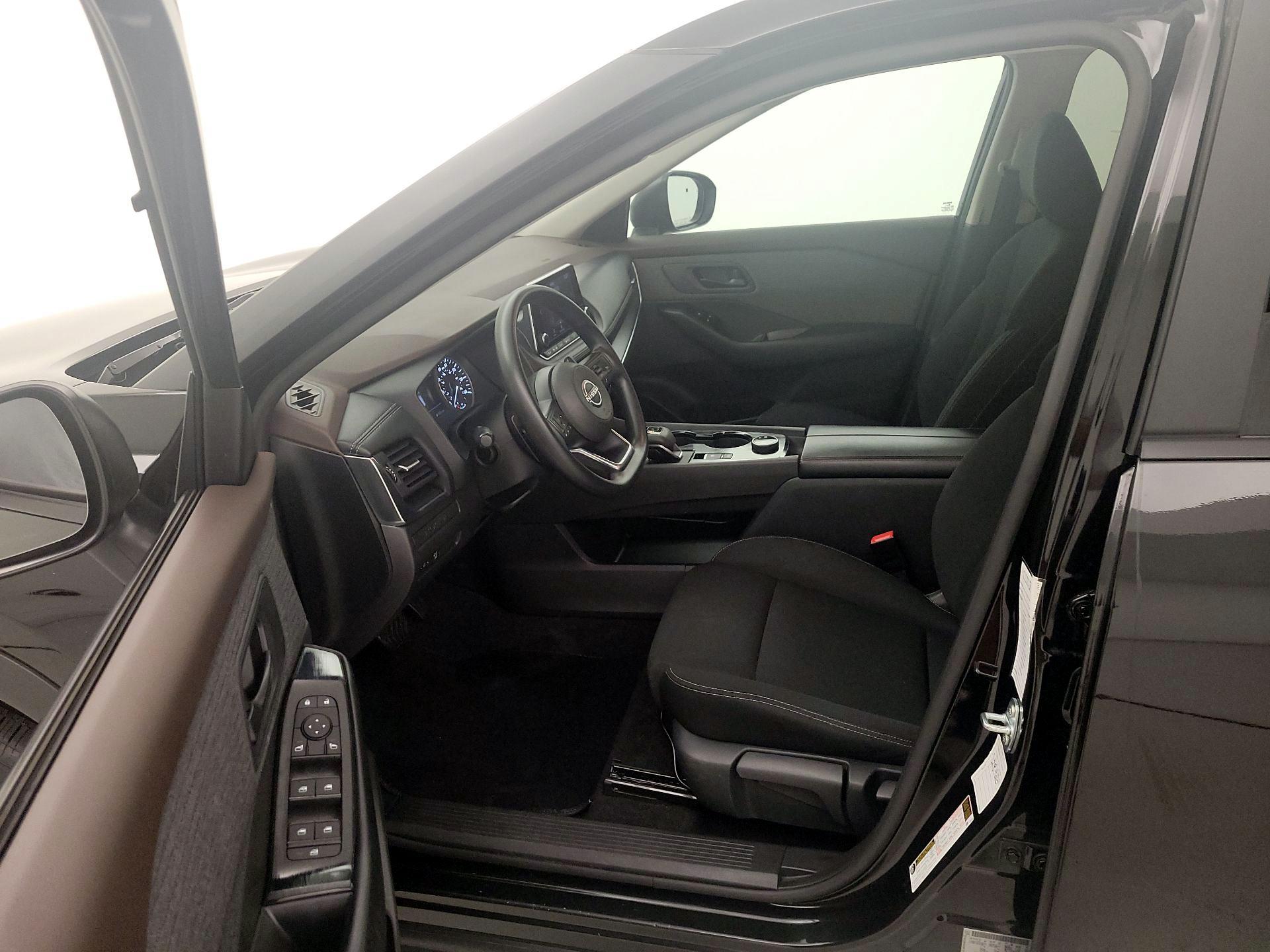 Thumbnail: 2023 Nissan Rogue - 11