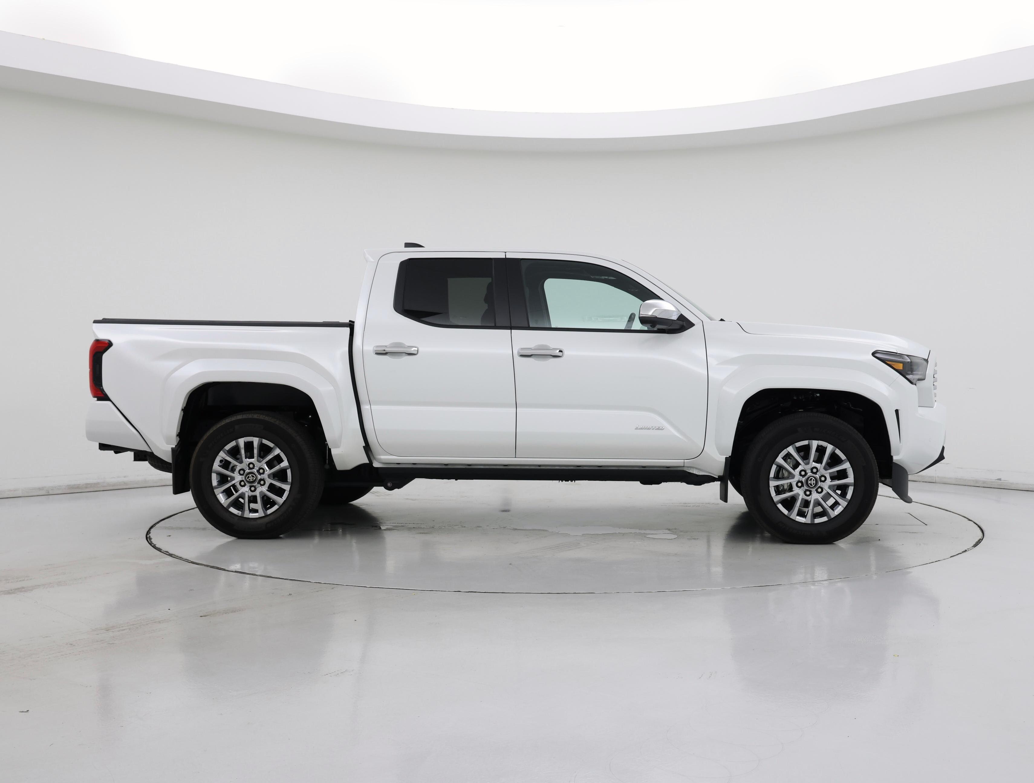 Thumbnail: 2024 Toyota Tacoma - 7