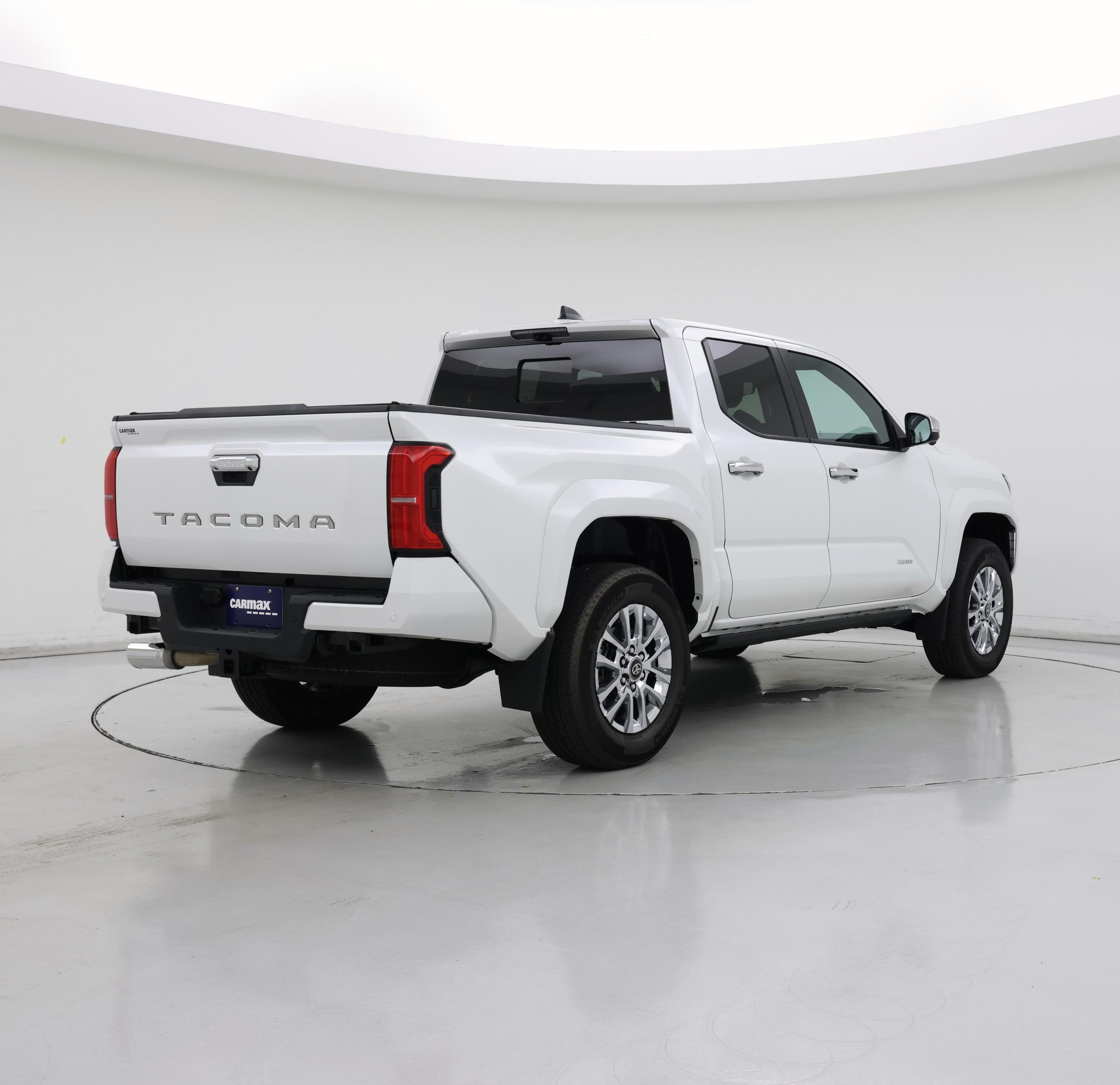 Thumbnail: 2024 Toyota Tacoma - 8