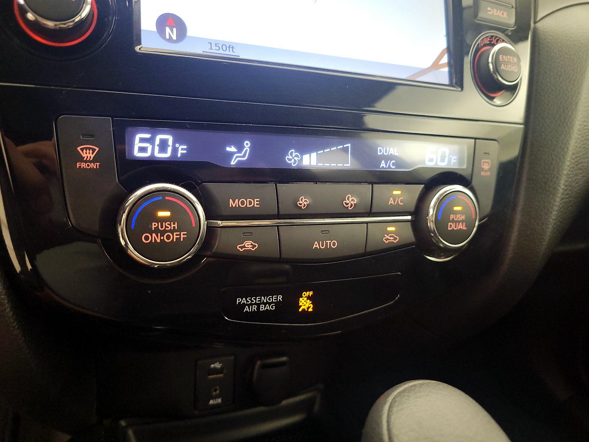 Thumbnail: 2015 Nissan Rogue - 17