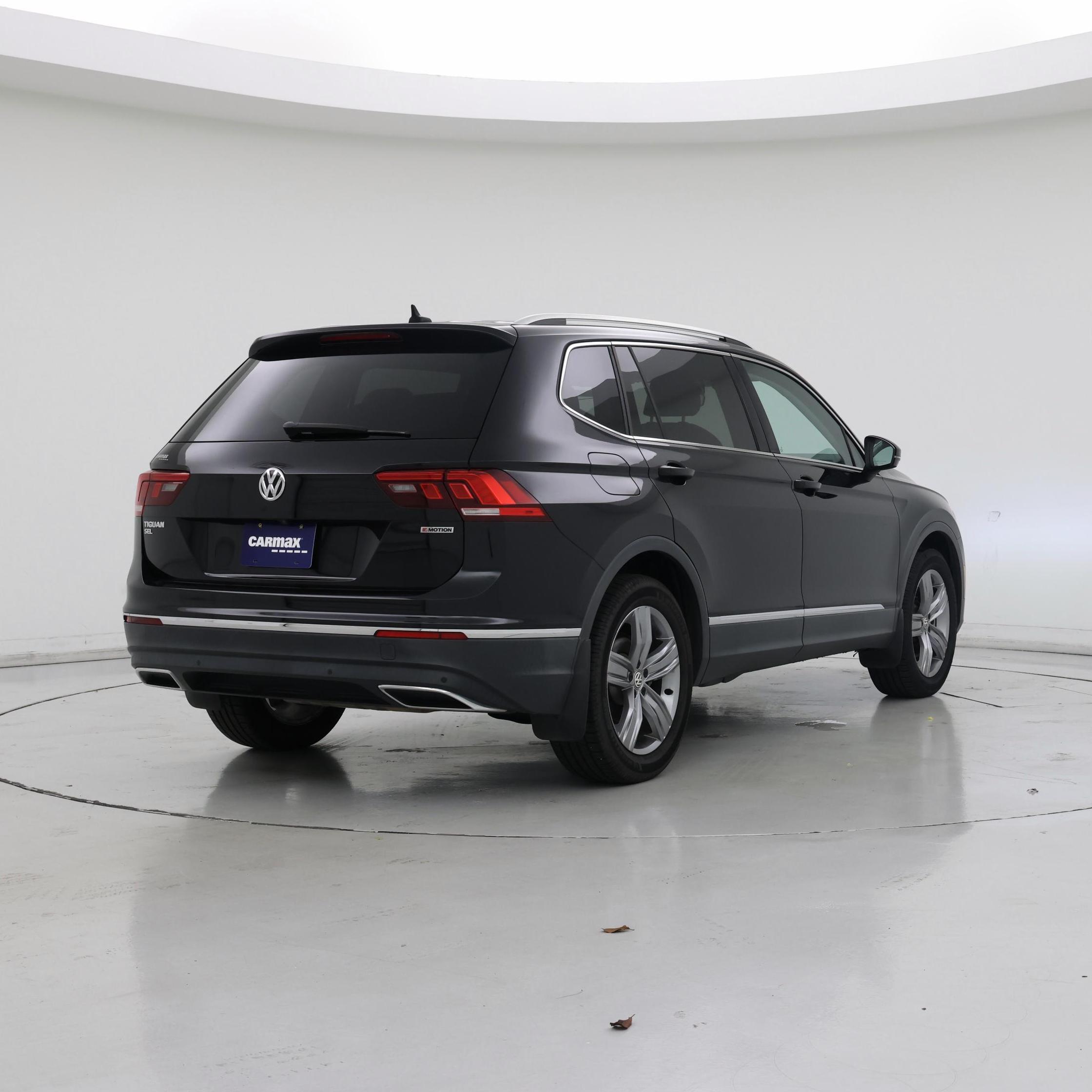 Thumbnail: 2021 Volkswagen Tiguan - 8