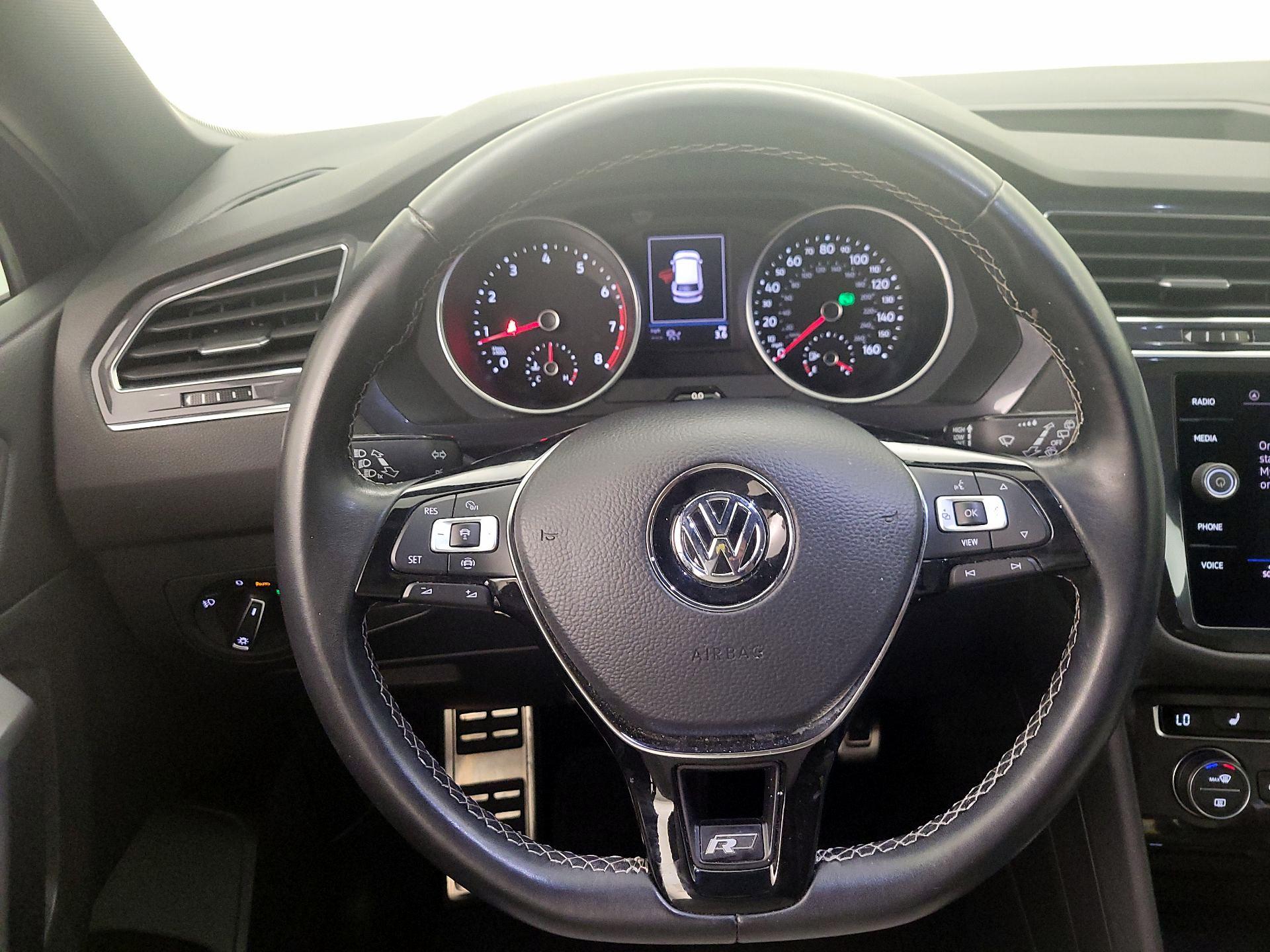 Thumbnail: 2021 Volkswagen Tiguan - 10