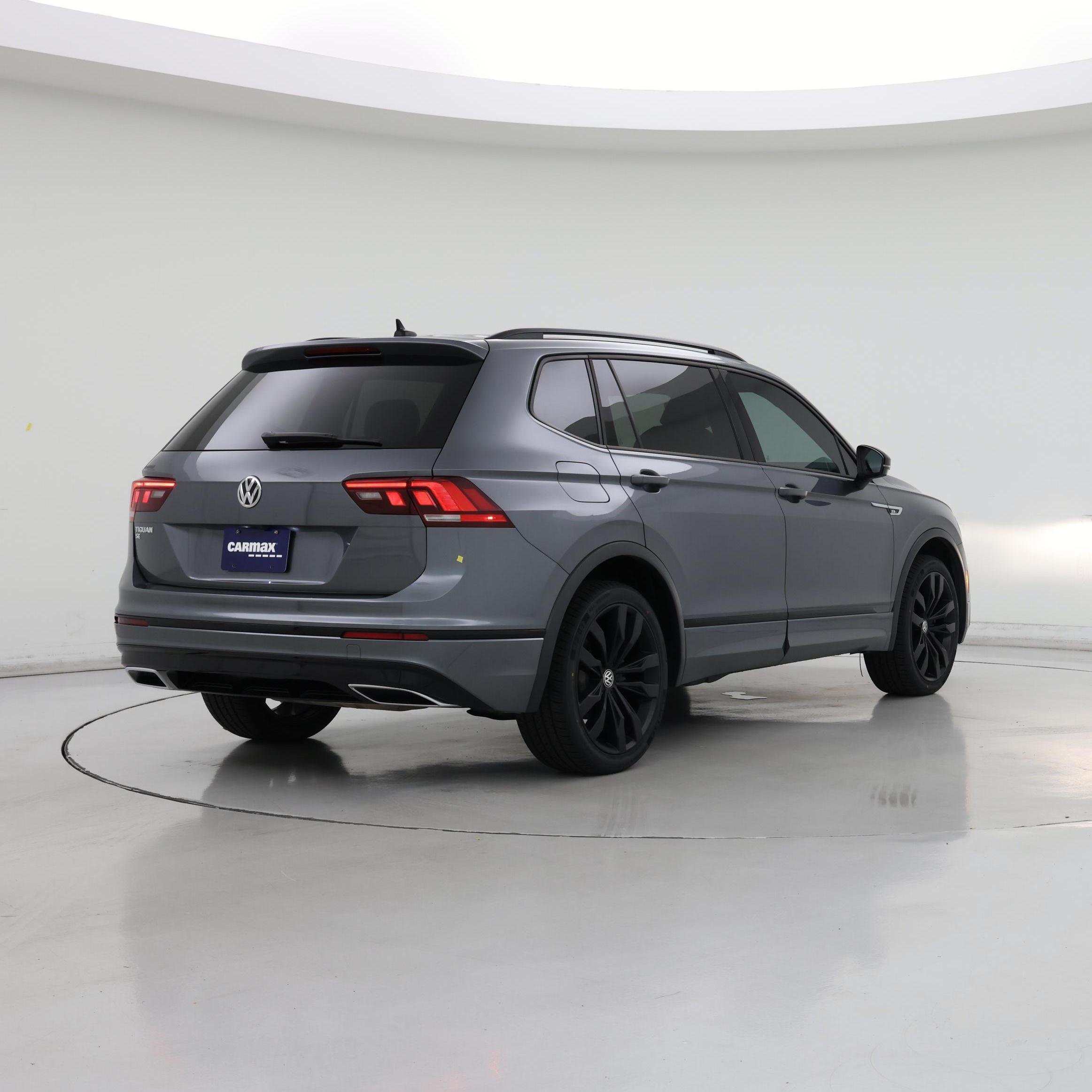 Thumbnail: 2021 Volkswagen Tiguan - 8