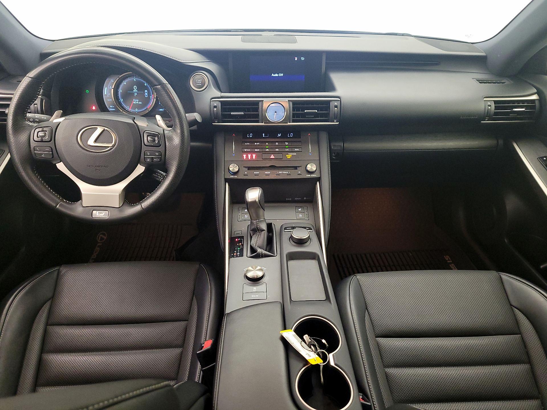Thumbnail: 2019 Lexus IS - 9