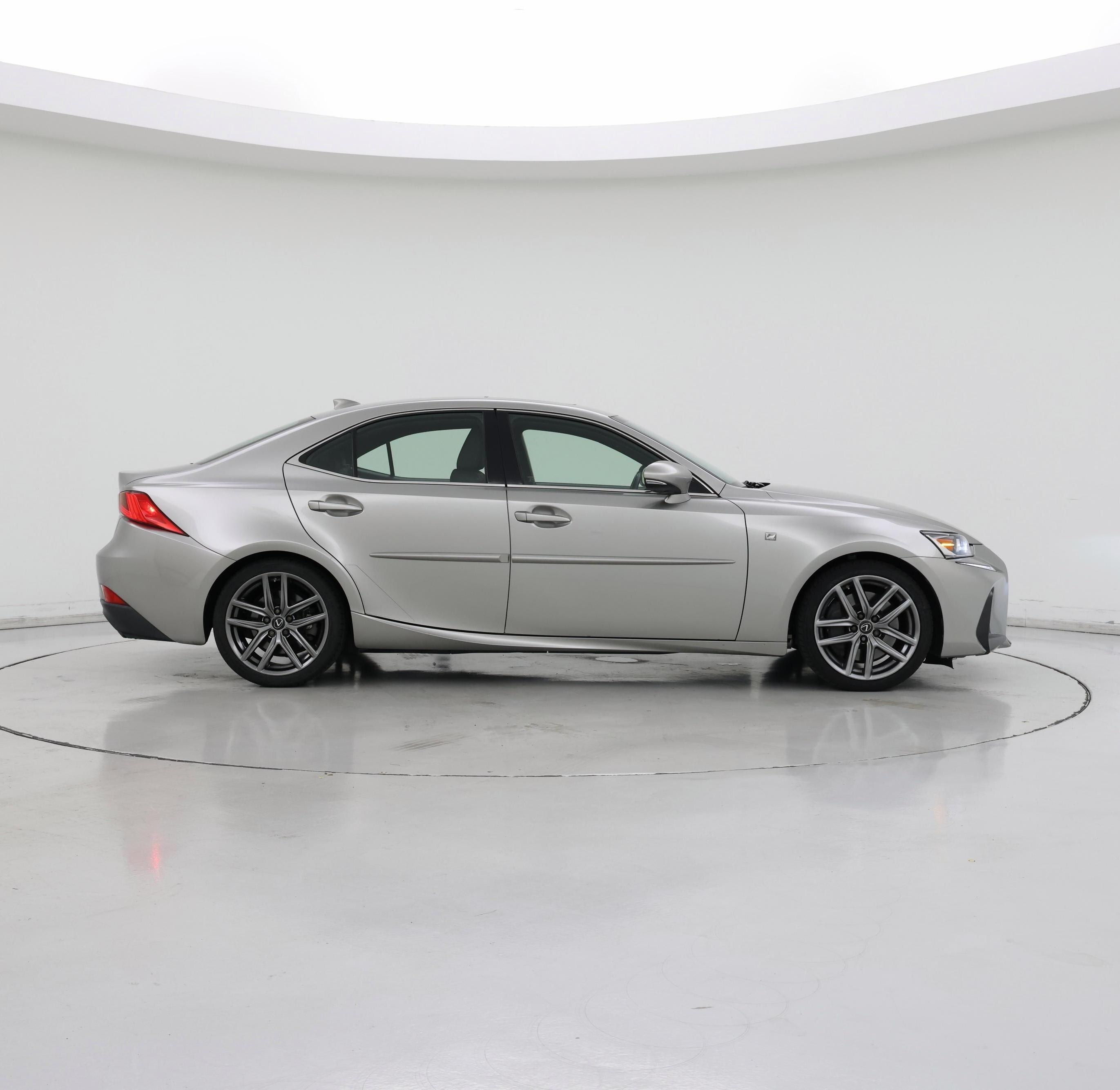 Thumbnail: 2019 Lexus IS - 7