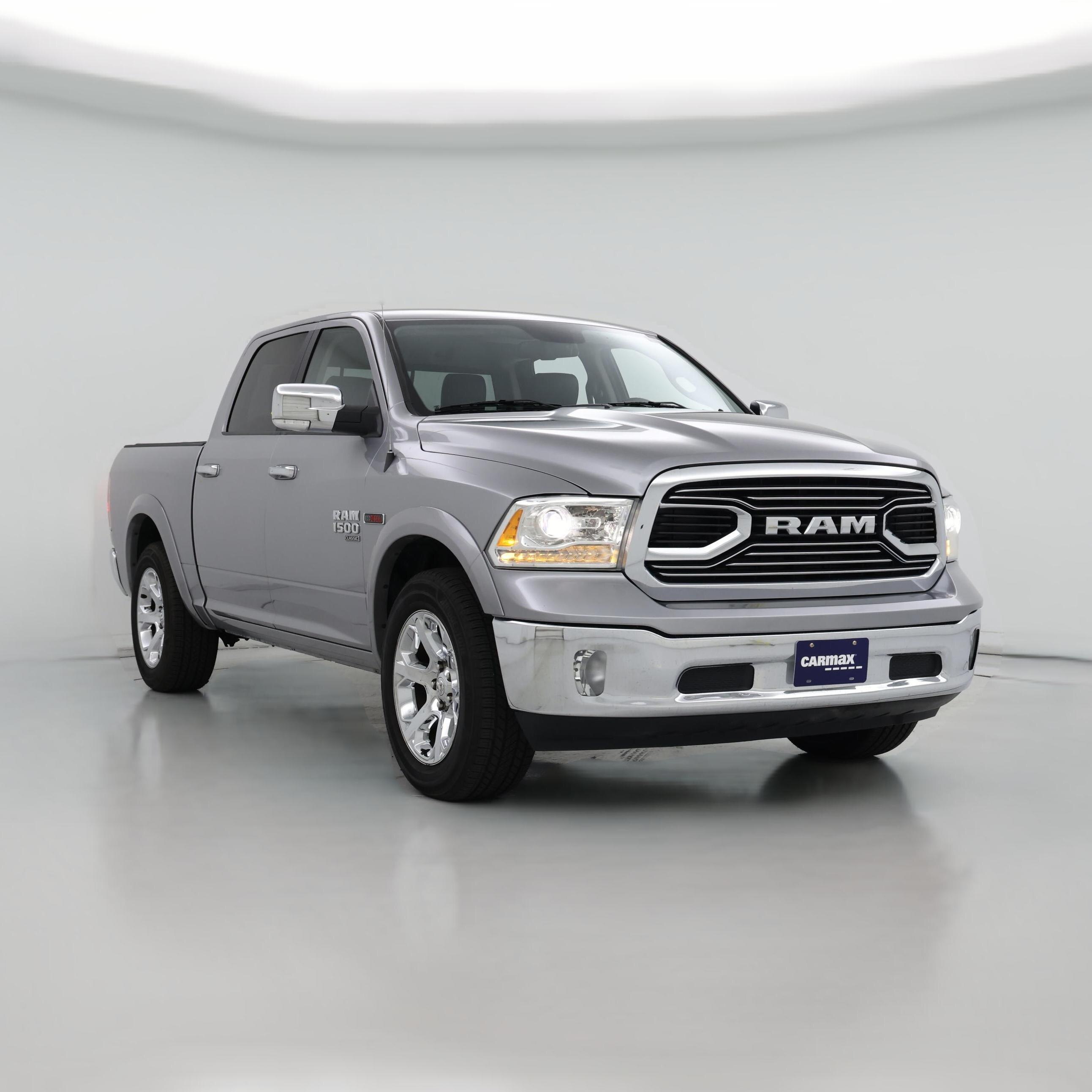Thumbnail: 2019 RAM 1500 Classic - 1