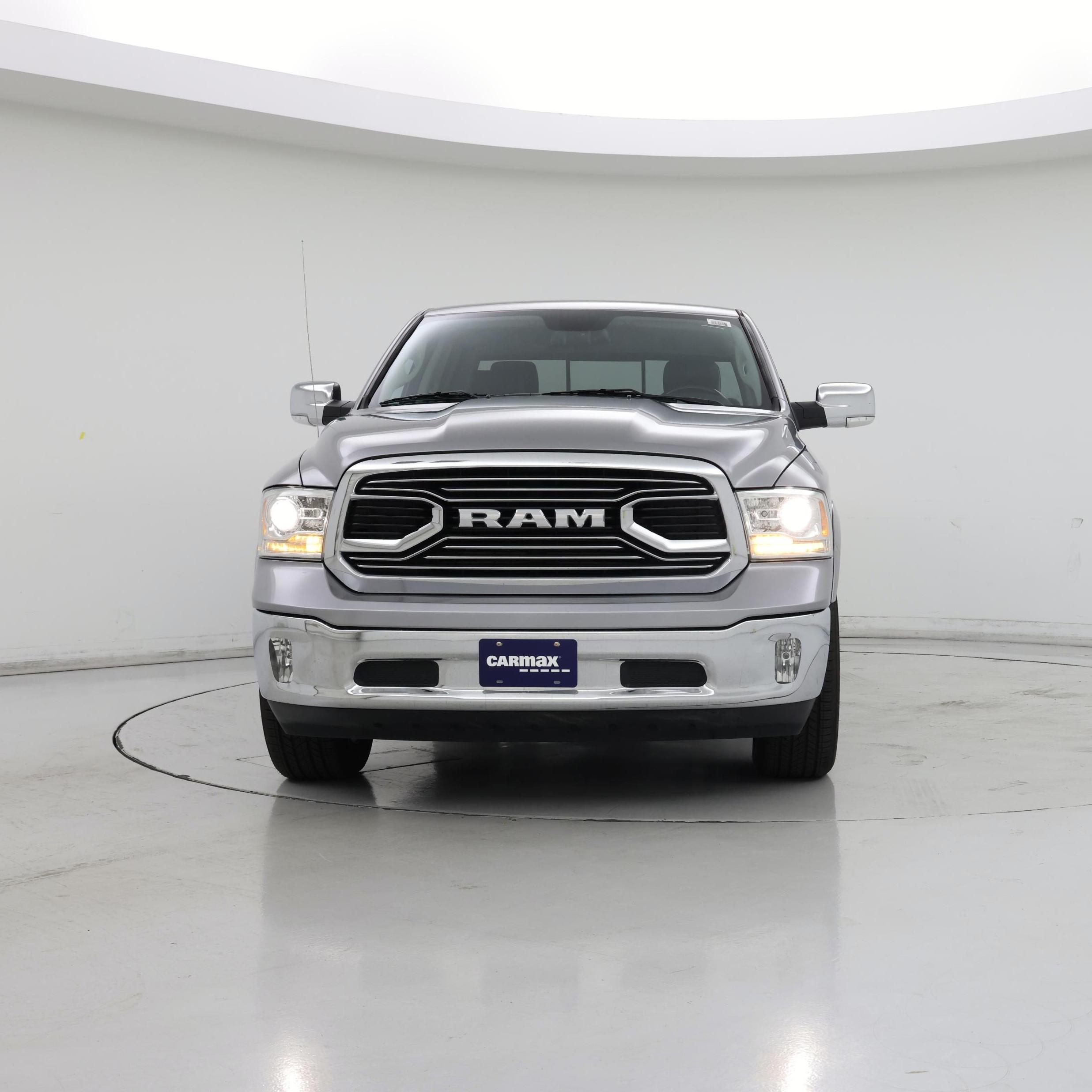 Thumbnail: 2019 RAM 1500 Classic - 5
