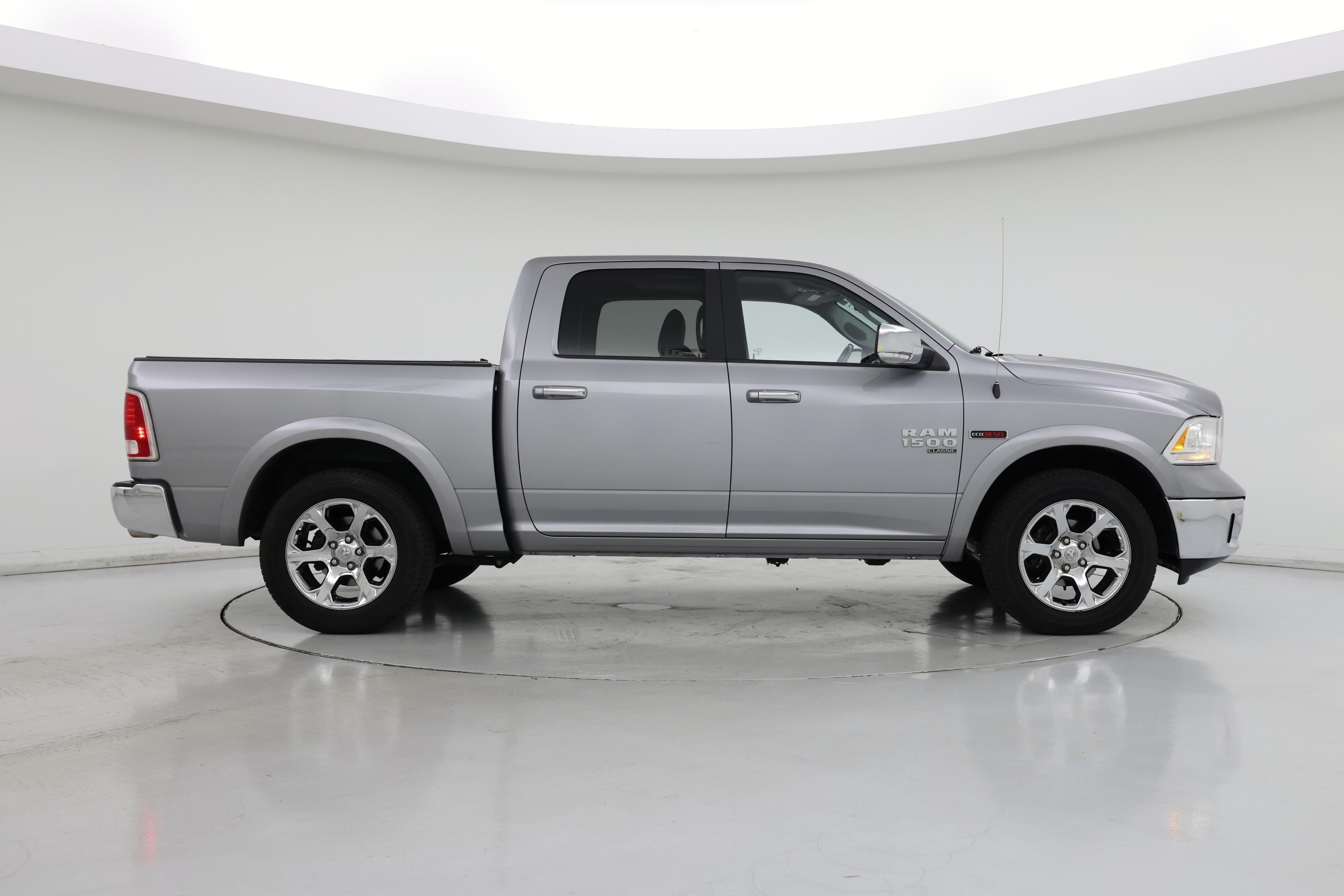 Thumbnail: 2019 RAM 1500 Classic - 7
