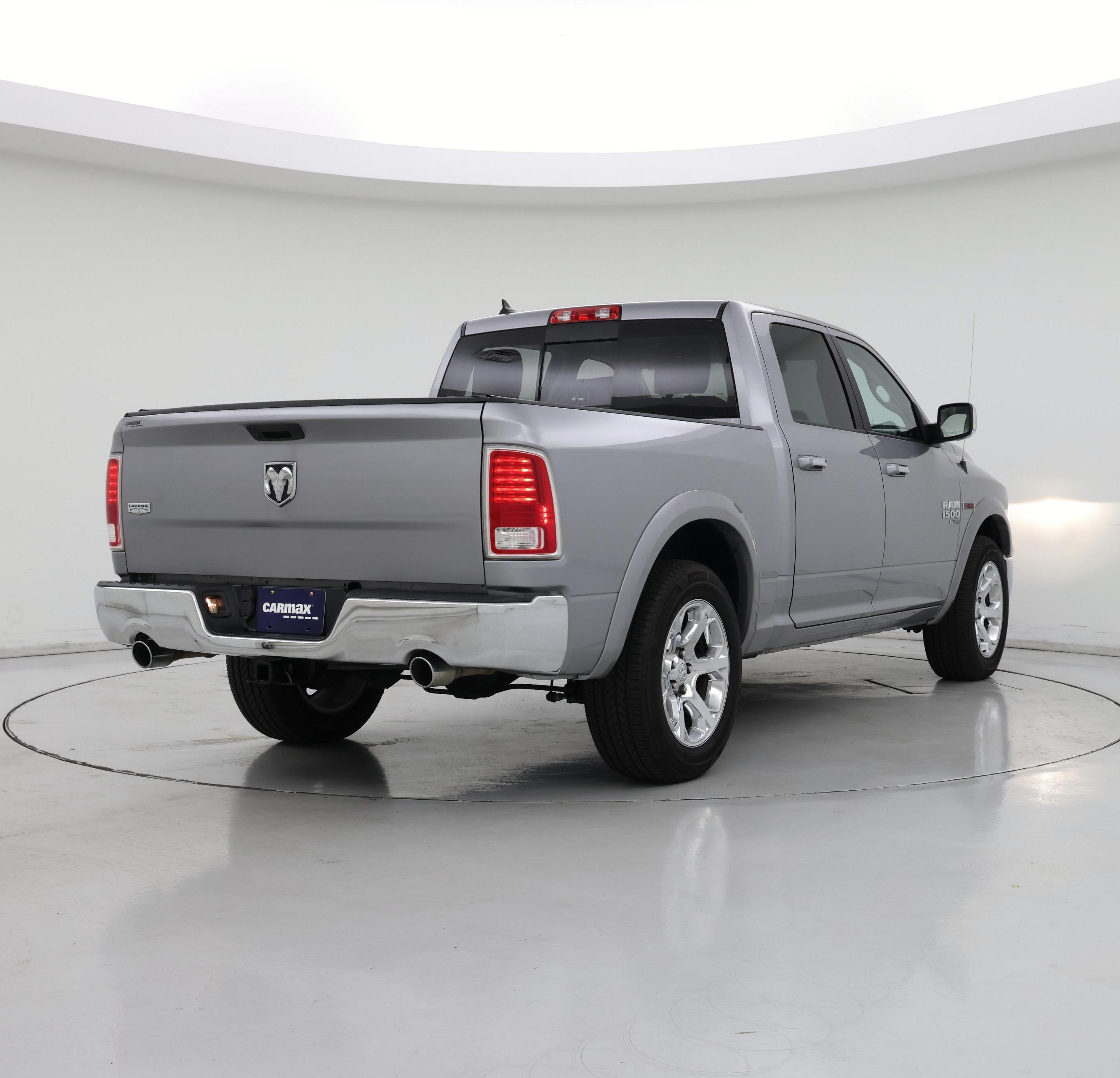 Thumbnail: 2019 RAM 1500 Classic - 8