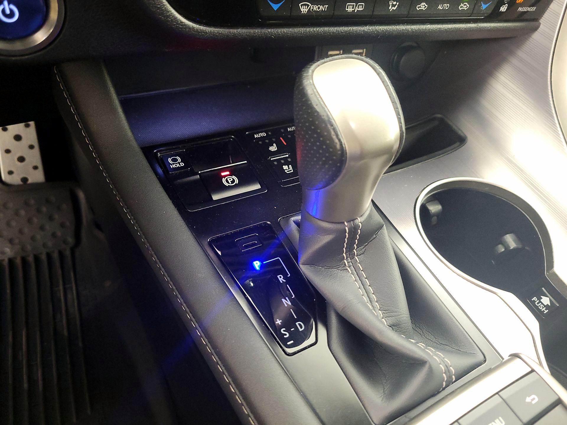 Thumbnail: 2020 Lexus RX - 18