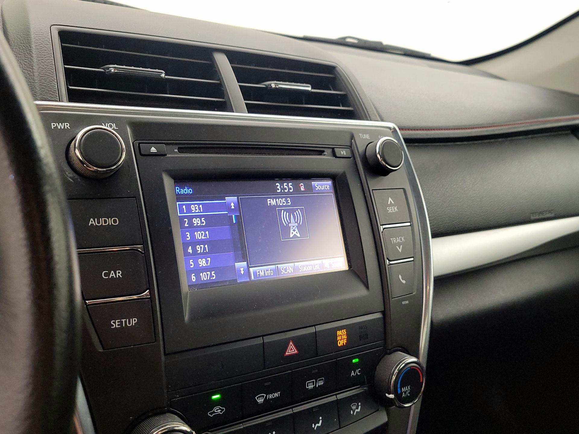 Thumbnail: 2015 Toyota Camry - 15