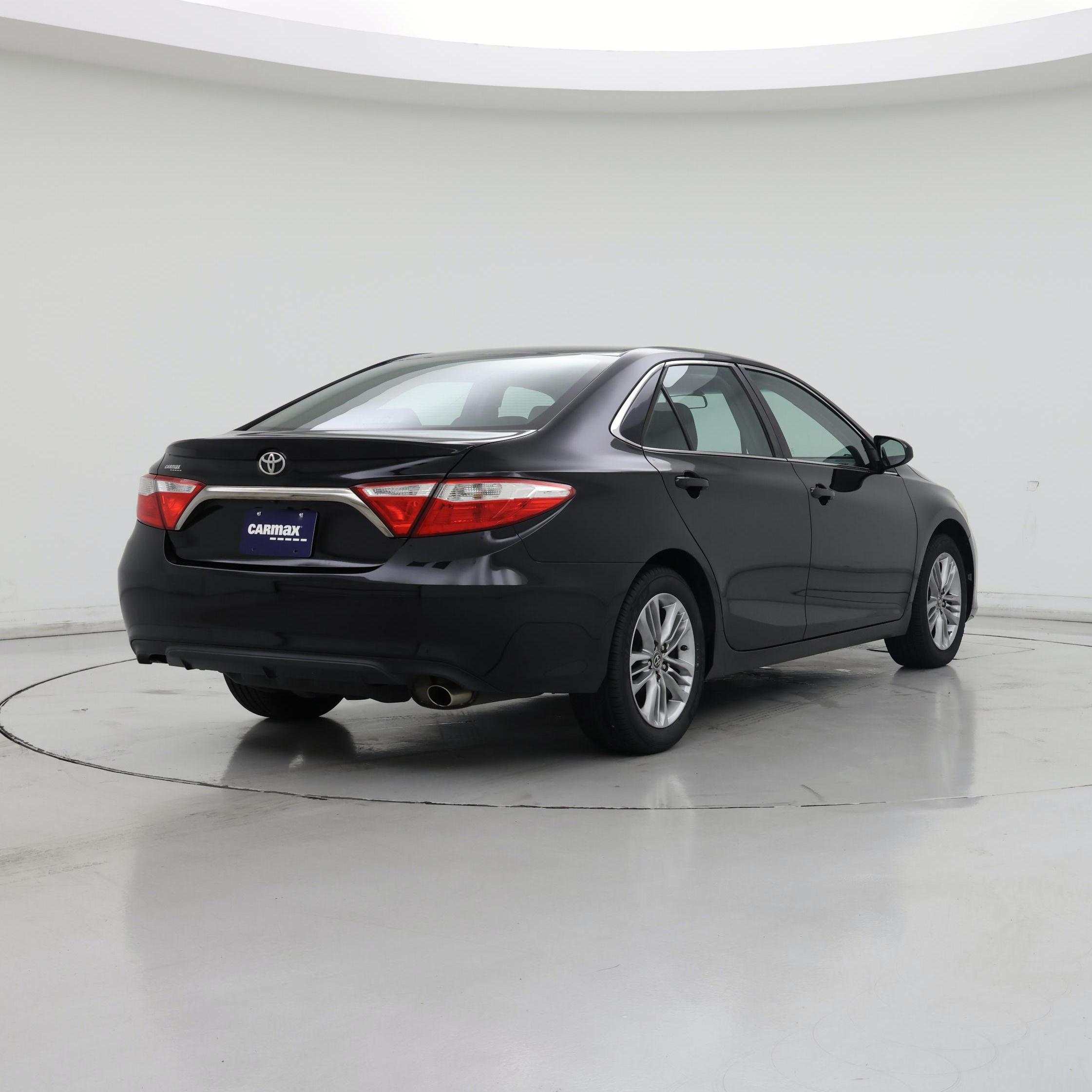 Thumbnail: 2015 Toyota Camry - 8