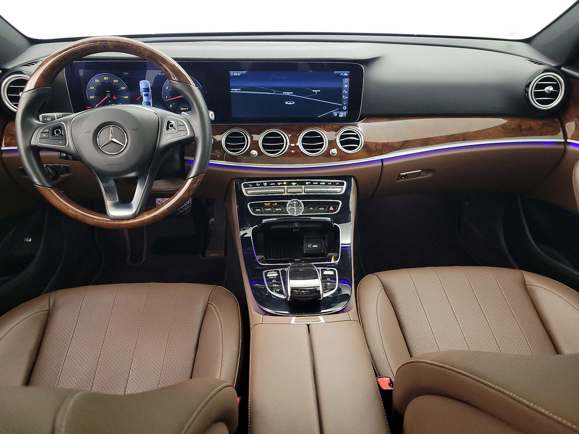 Thumbnail: 2017 Mercedes-Benz E-Class - 9