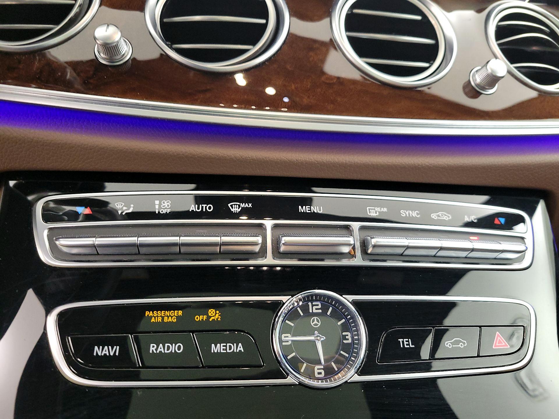 Thumbnail: 2017 Mercedes-Benz E-Class - 17