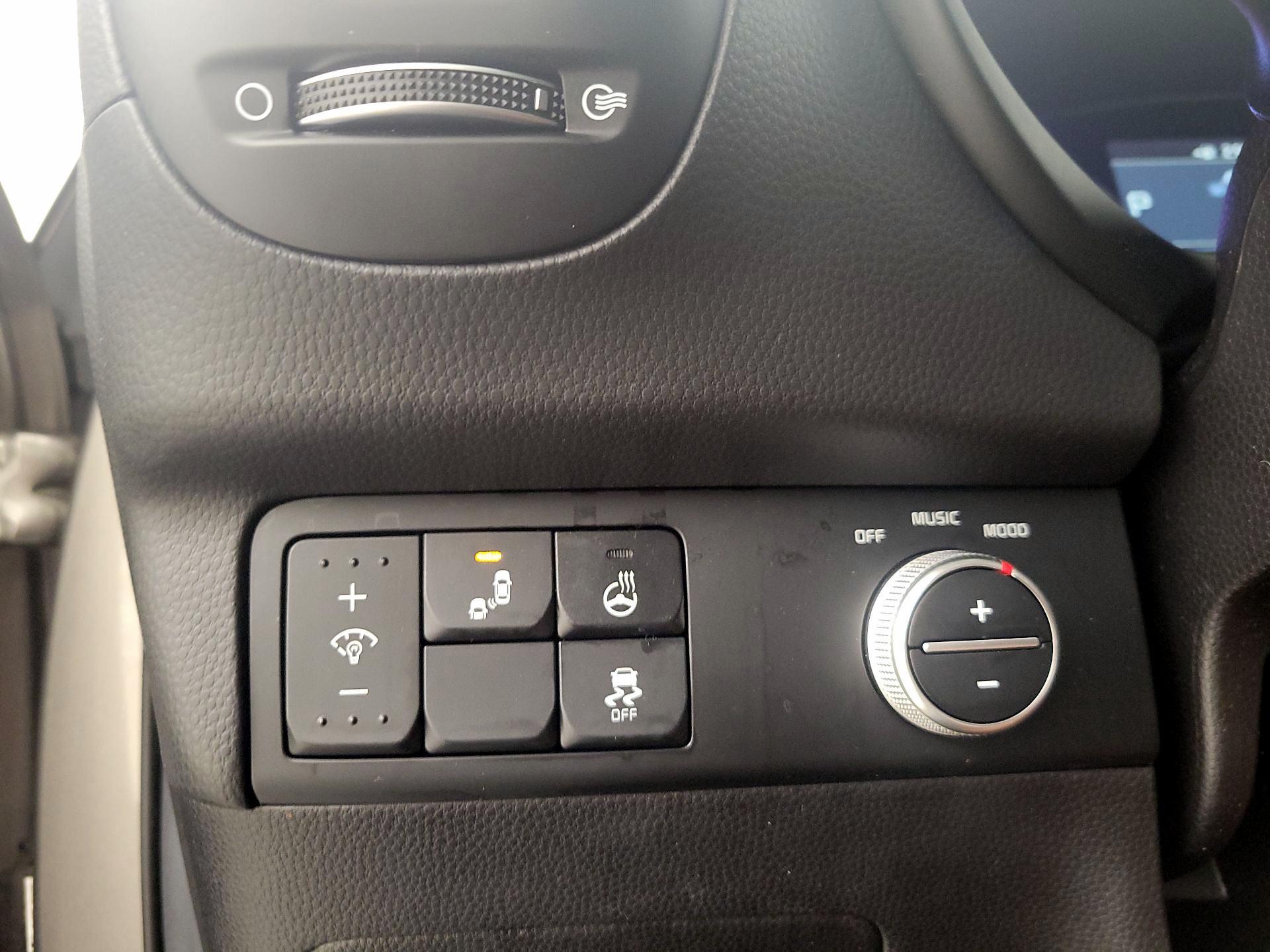 Thumbnail: 2018 Kia Soul - 13