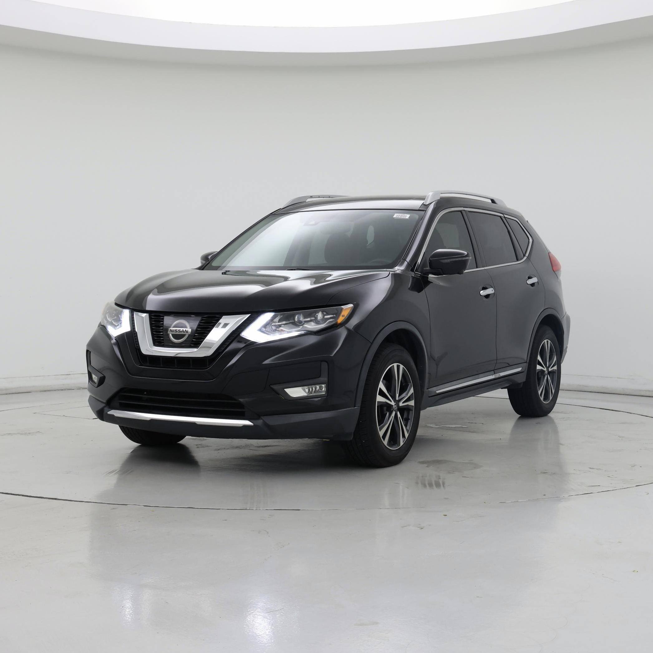 Thumbnail: 2017 Nissan Rogue - 4