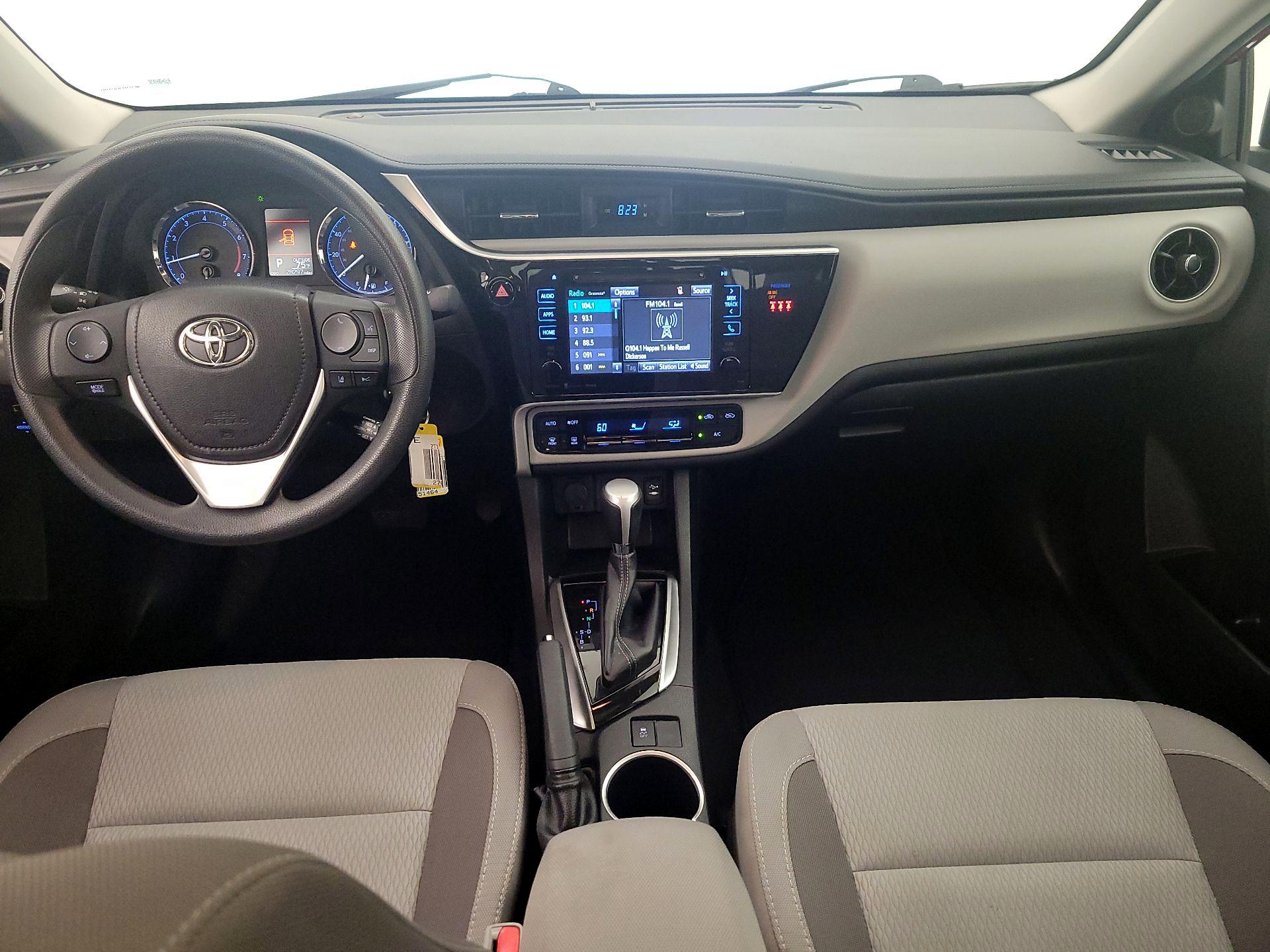 Thumbnail: 2018 Toyota Corolla - 9