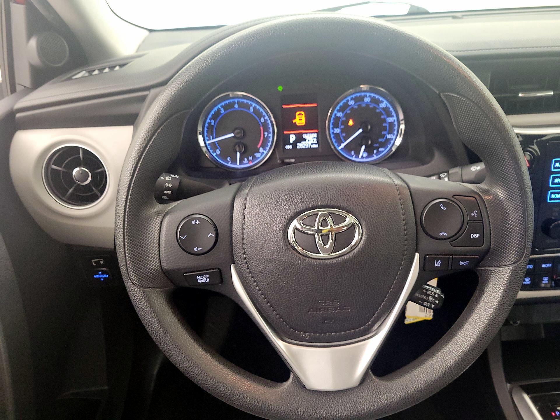 Thumbnail: 2018 Toyota Corolla - 10
