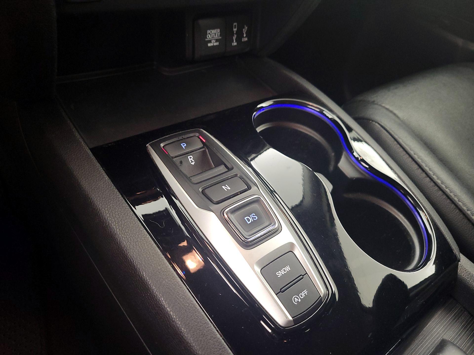 Thumbnail: 2017 Honda Pilot - 18