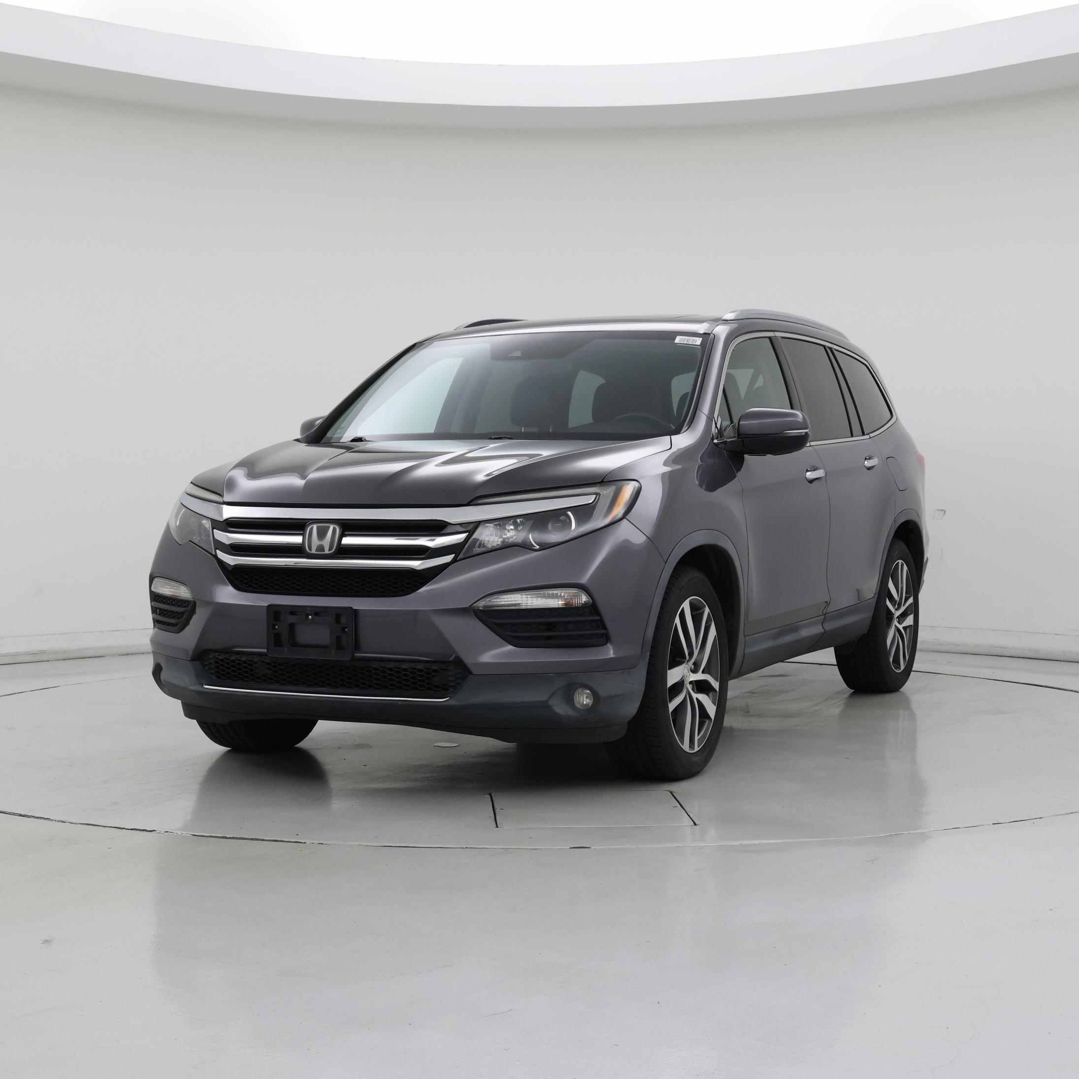Thumbnail: 2017 Honda Pilot - 4