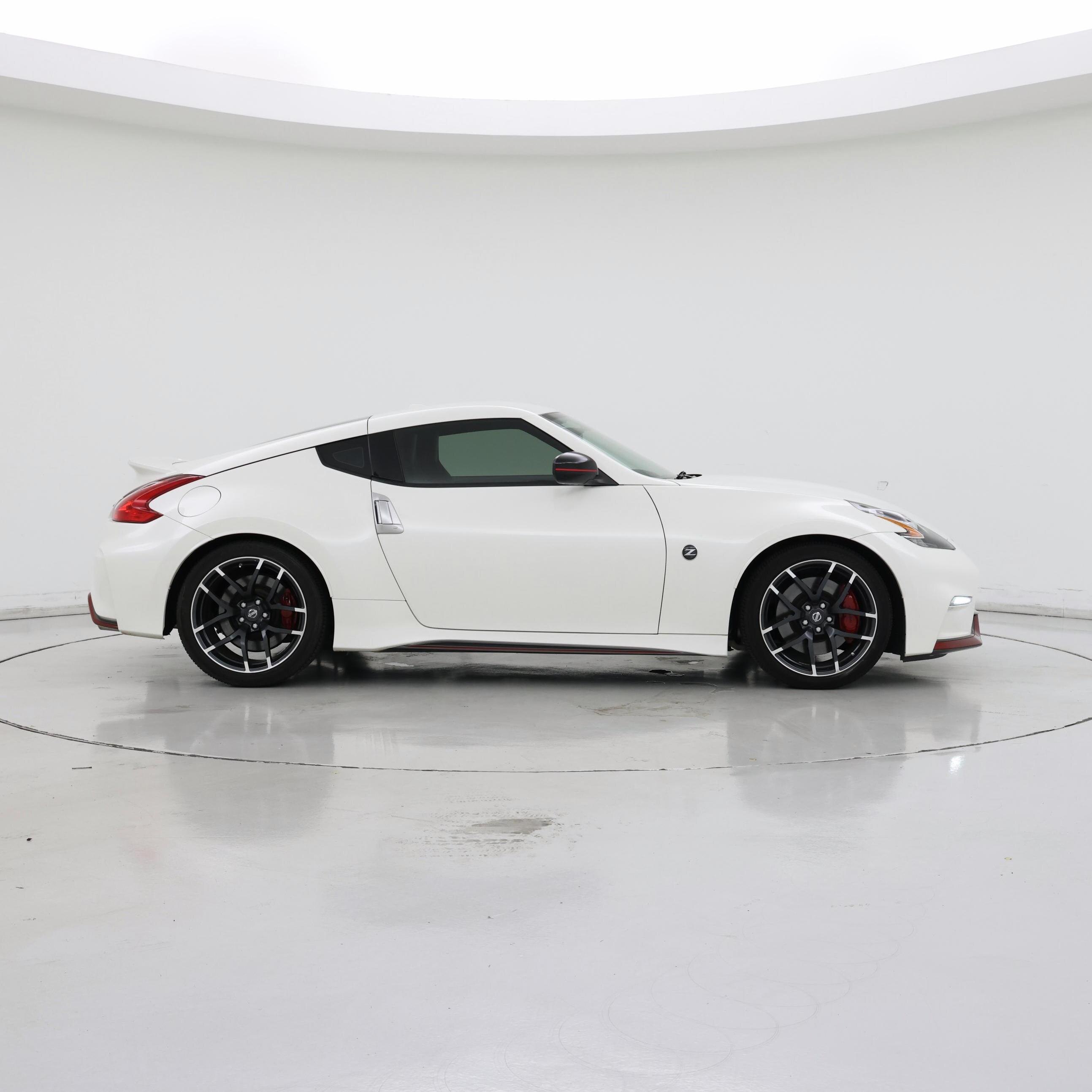Thumbnail: 2017 Nissan Z - 7