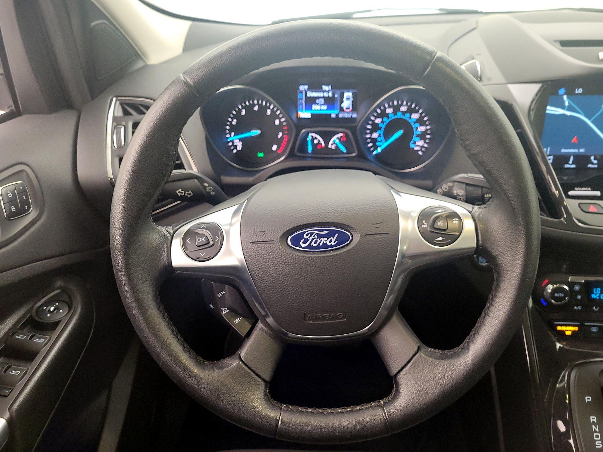 Thumbnail: 2016 Ford Escape - 10