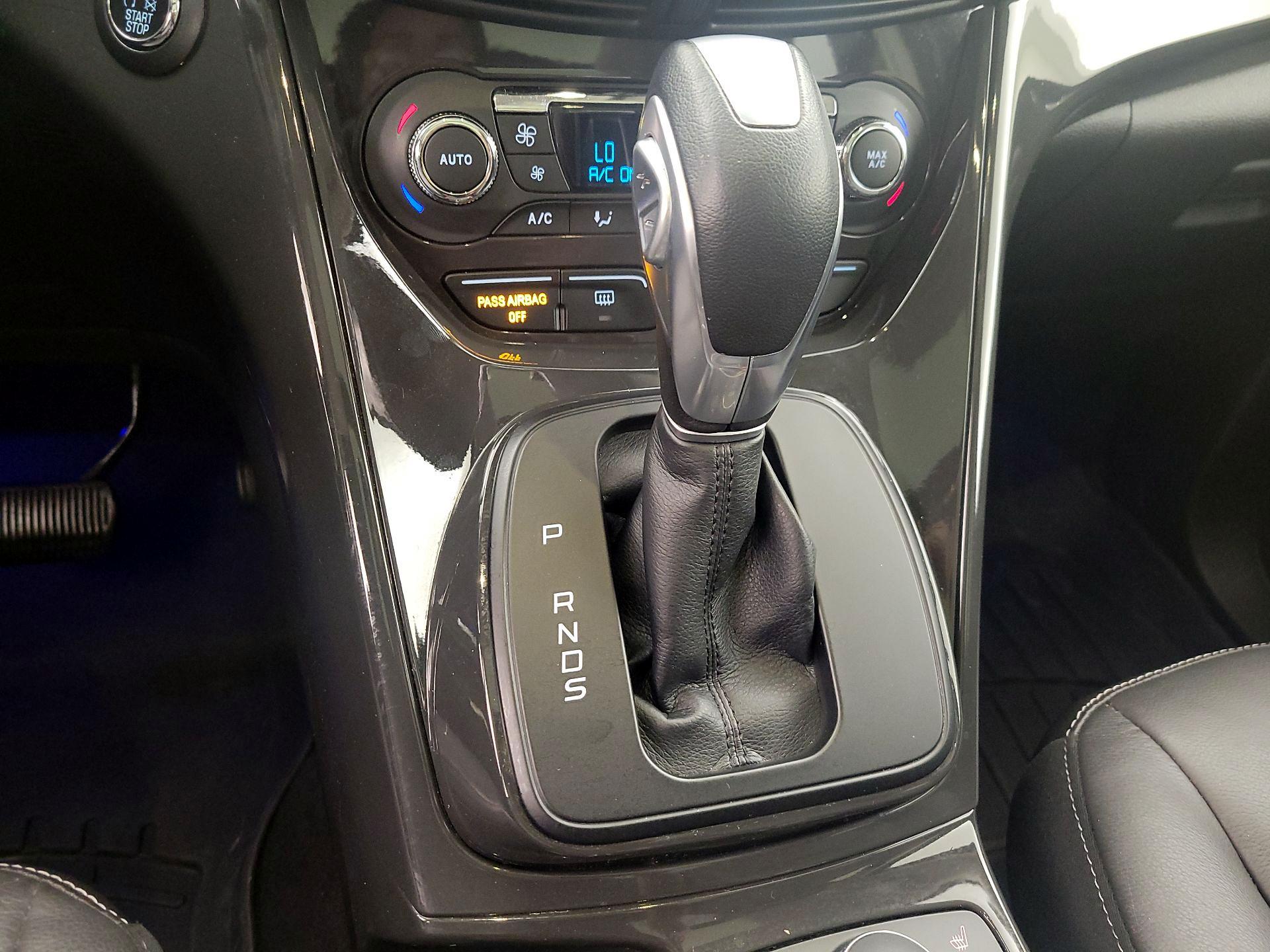 Thumbnail: 2016 Ford Escape - 18