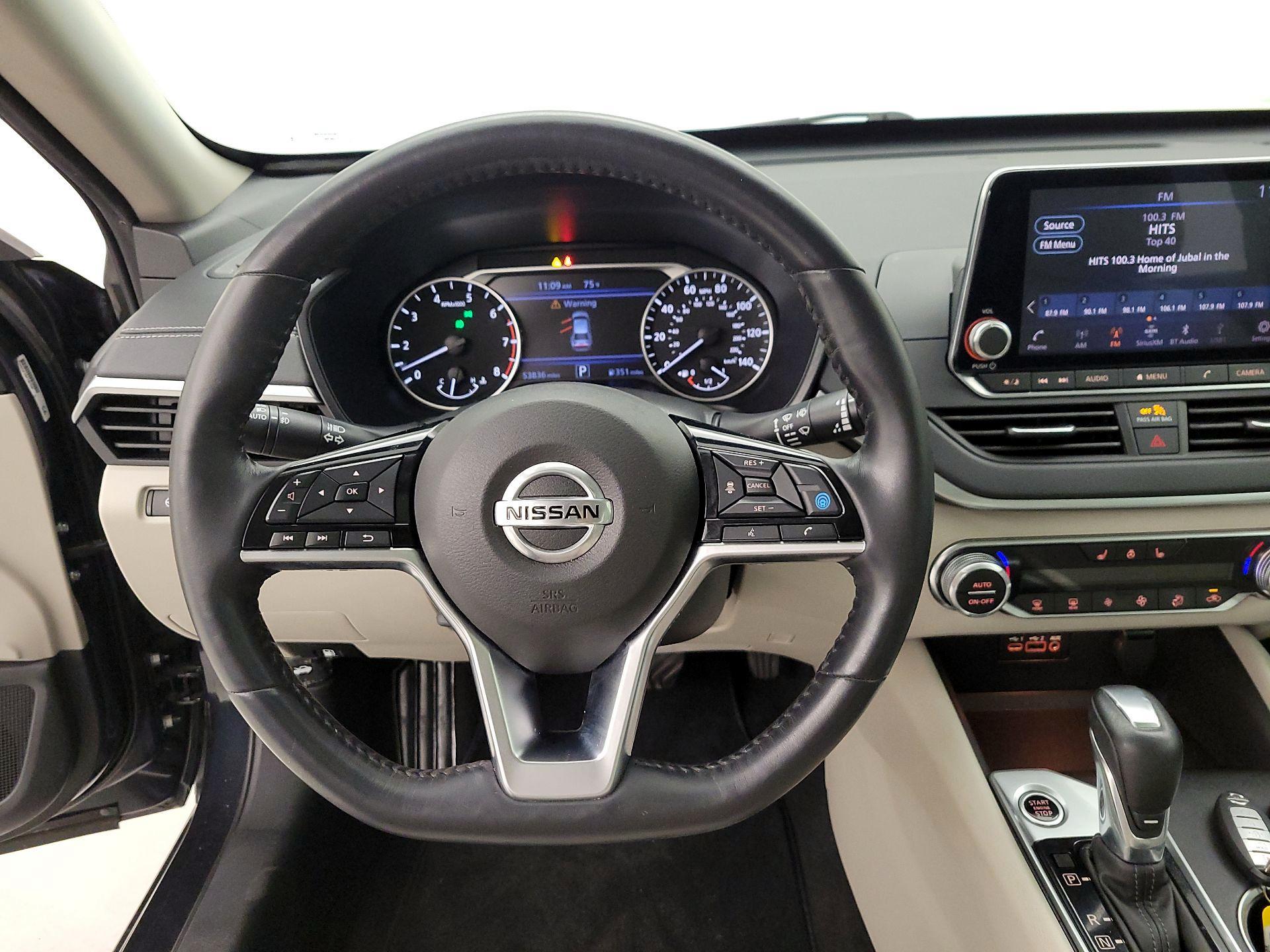 Thumbnail: 2019 Nissan Altima - 10