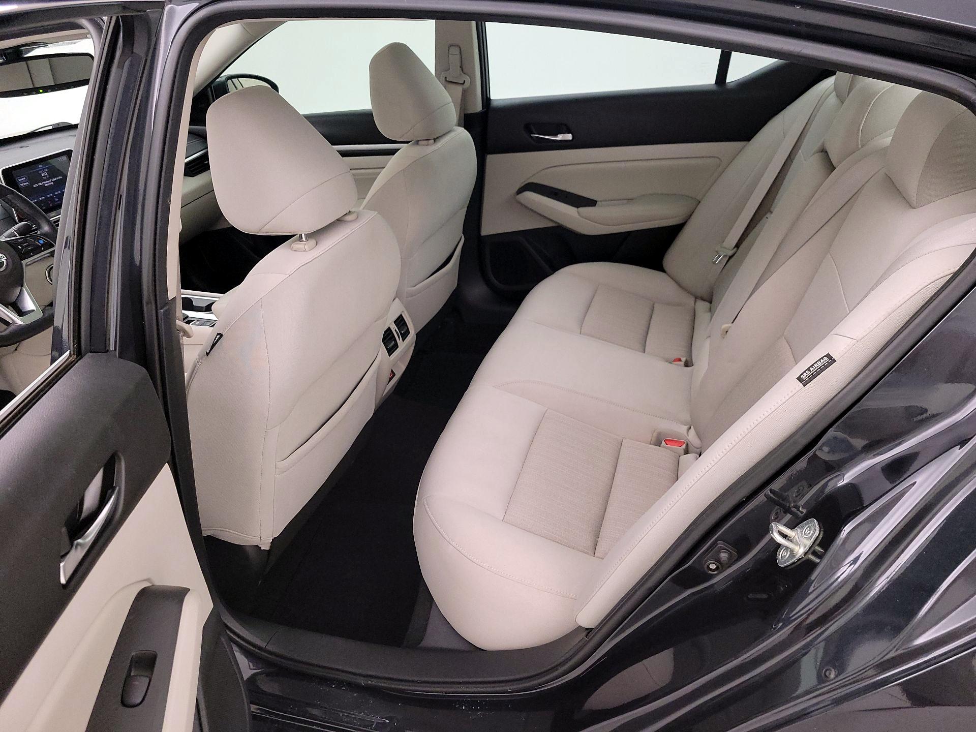 Thumbnail: 2019 Nissan Altima - 20