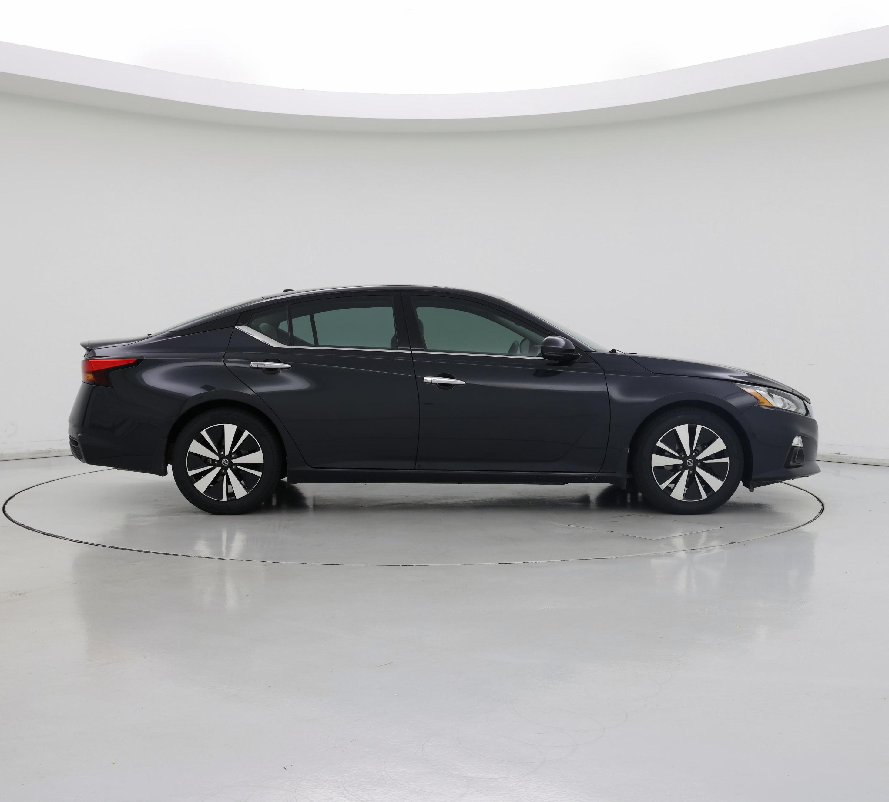 Thumbnail: 2019 Nissan Altima - 7