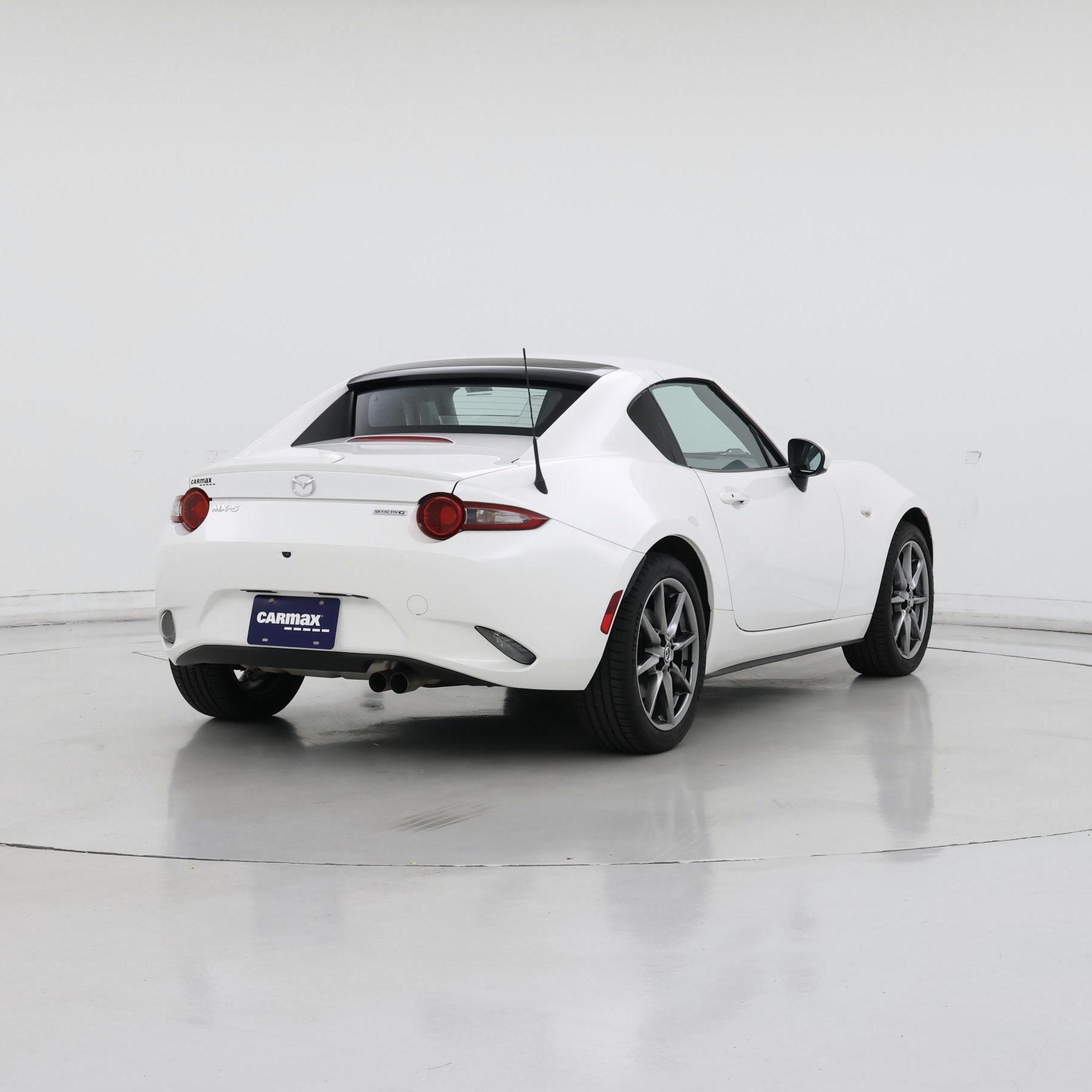 Thumbnail: 2021 Mazda MX-5 Miata - 8