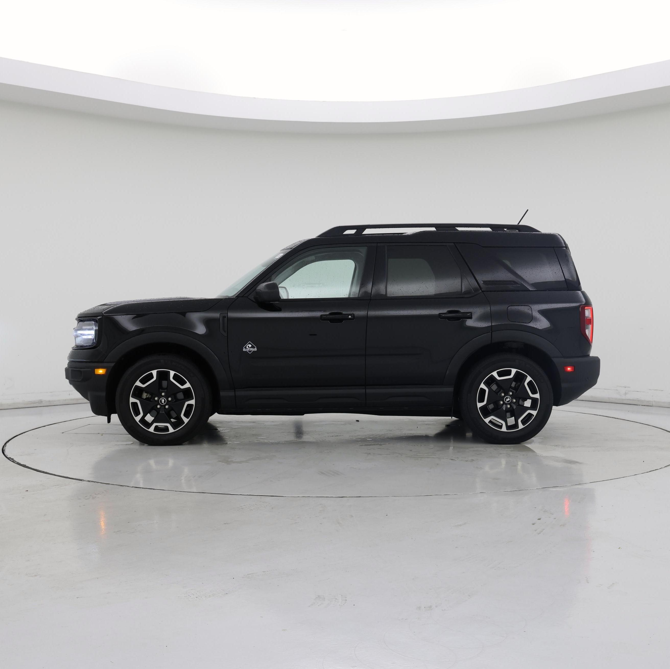 Thumbnail: 2022 Ford Bronco Sport - 3