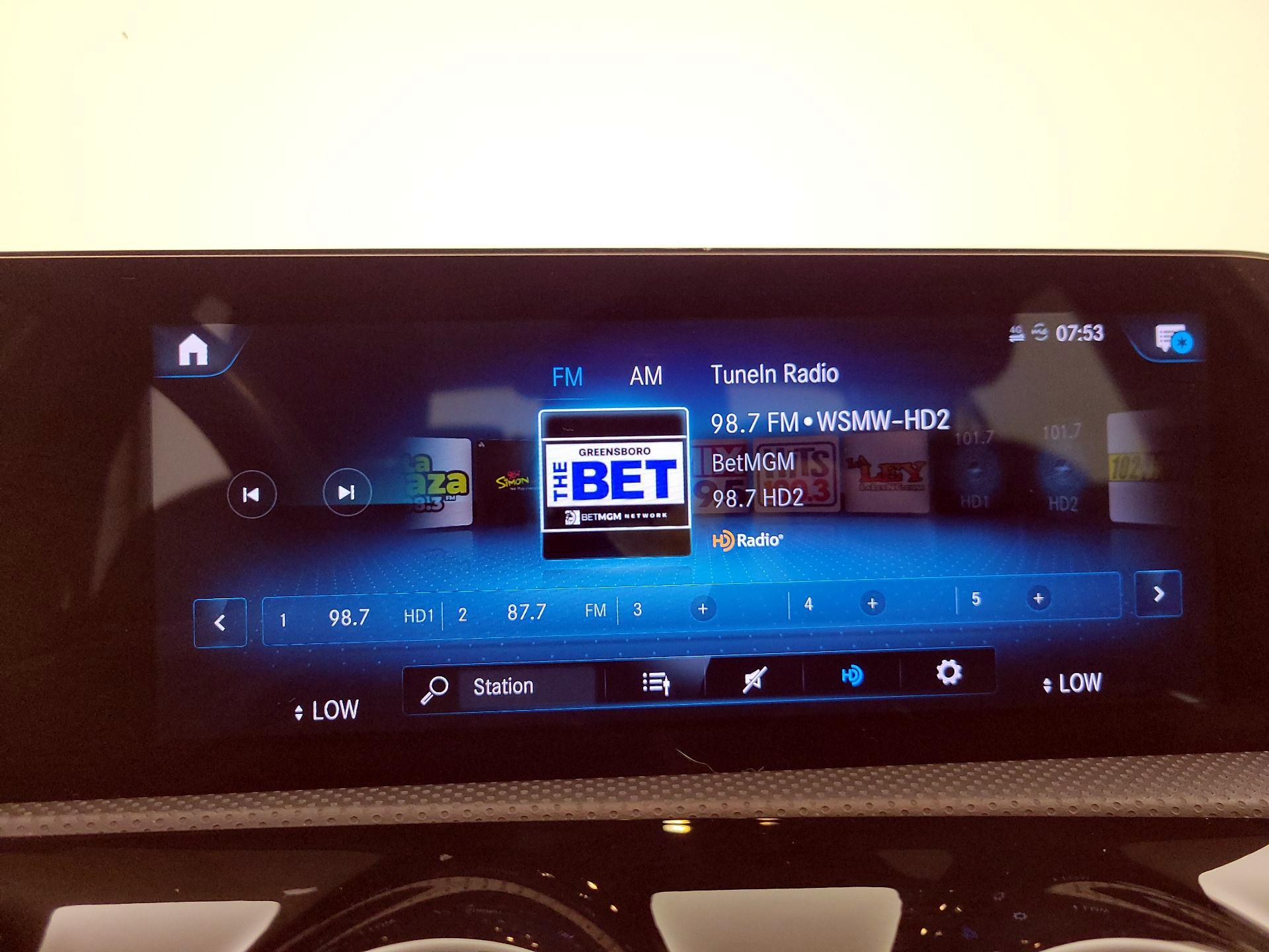 Thumbnail: 2022 Mercedes-Benz A-Class - 16