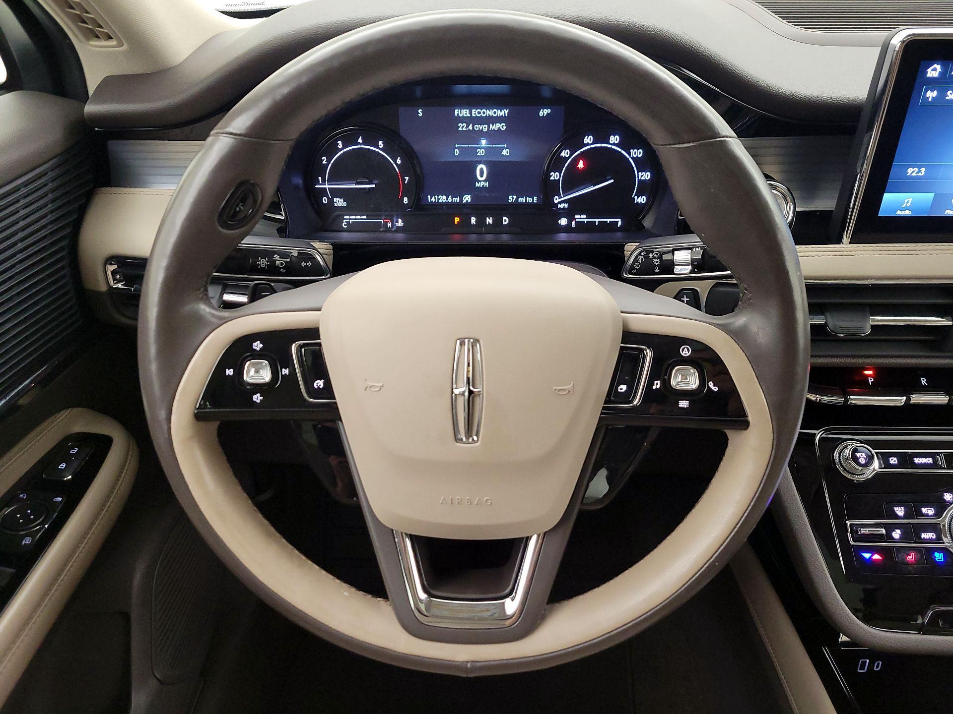 Thumbnail: 2021 Lincoln Corsair - 10