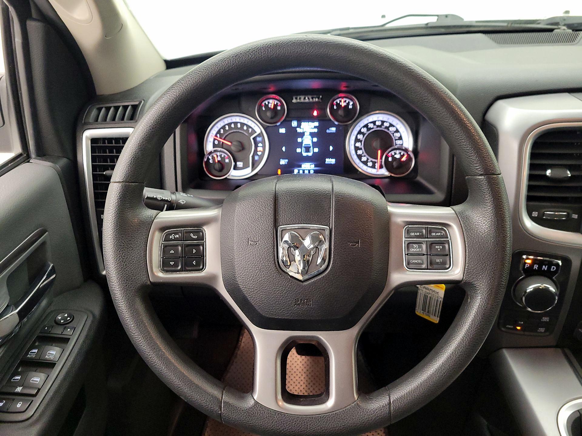 Thumbnail: 2023 RAM 1500 Classic - 10