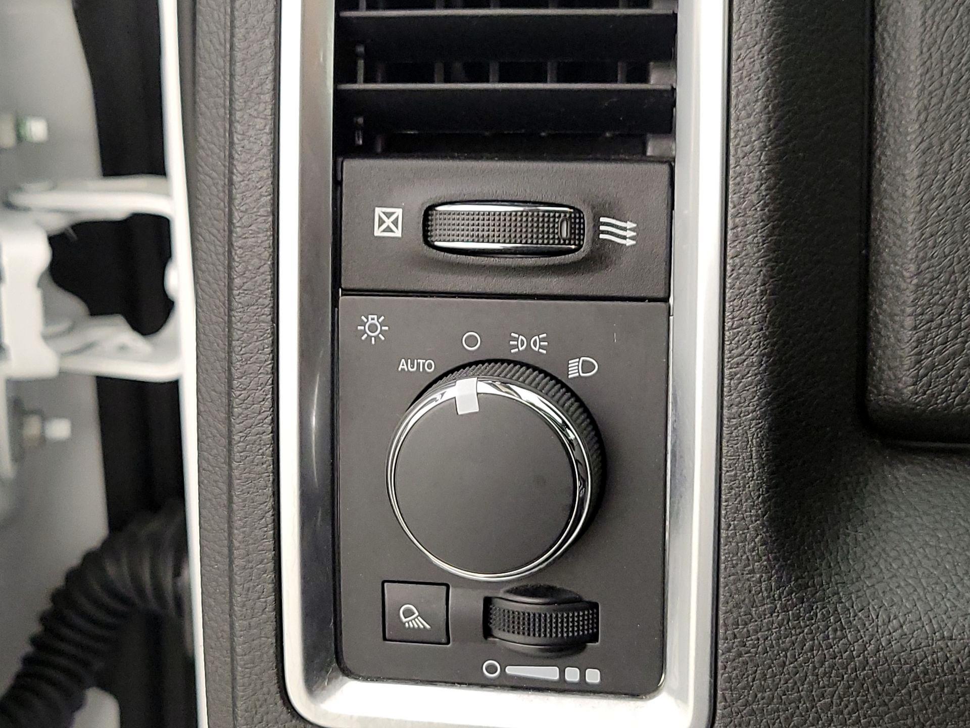 Thumbnail: 2023 RAM 1500 Classic - 13
