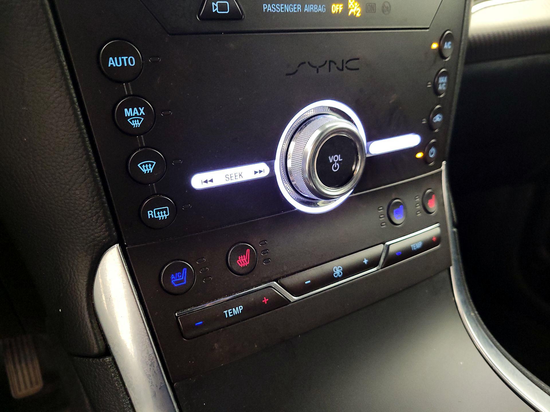 Thumbnail: 2020 Ford Edge - 17