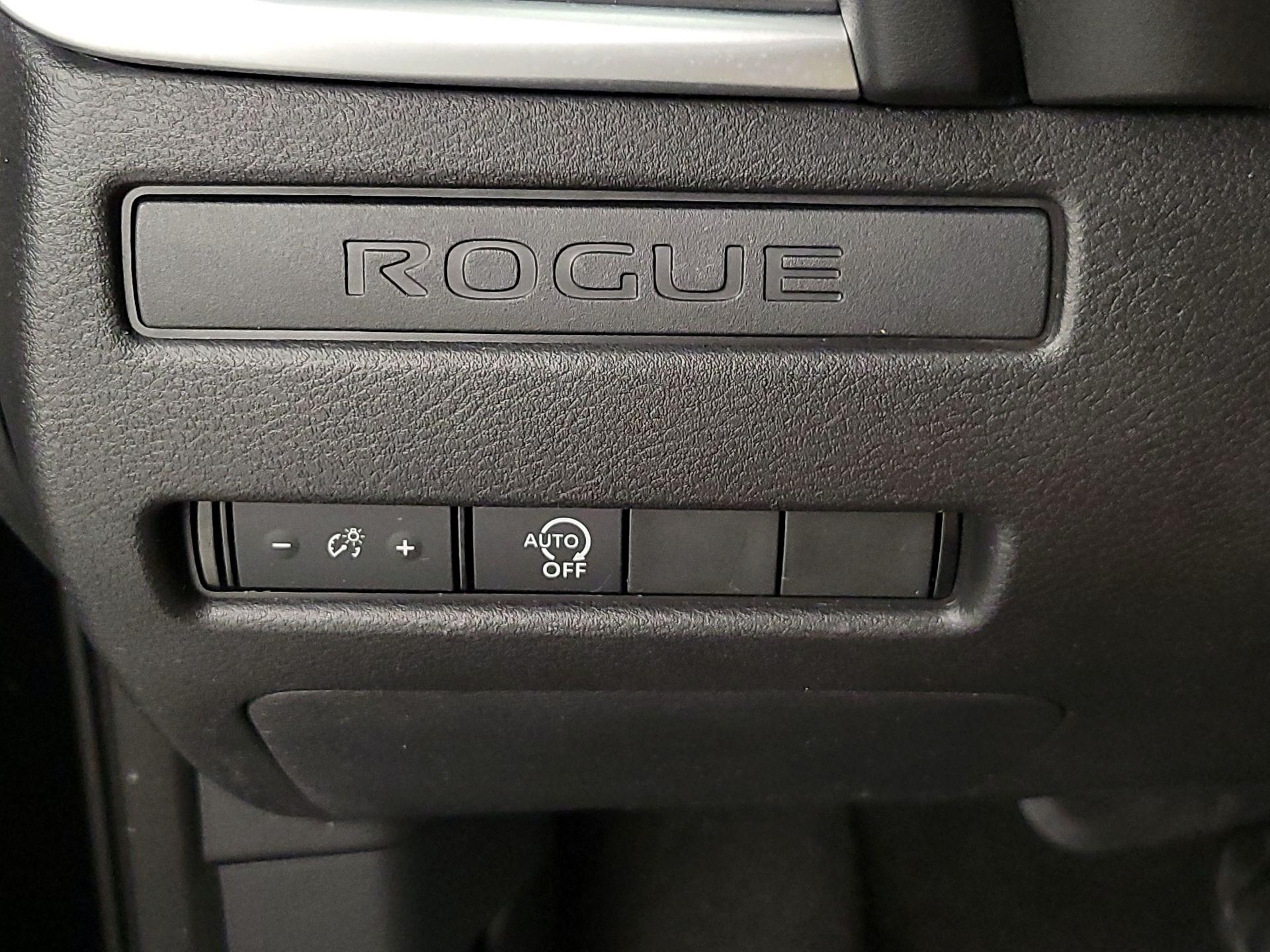 Thumbnail: 2023 Nissan Rogue - 13