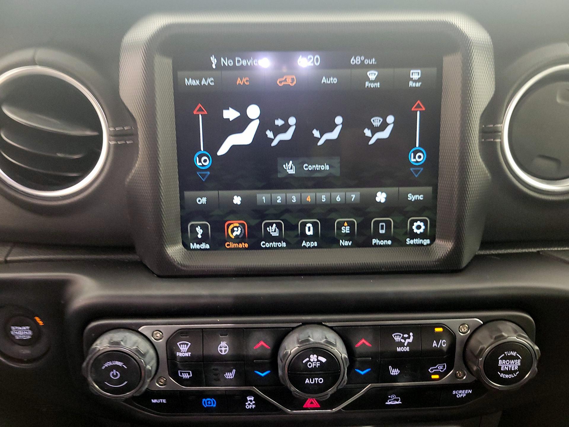 Thumbnail: 2022 Jeep Wrangler - 17