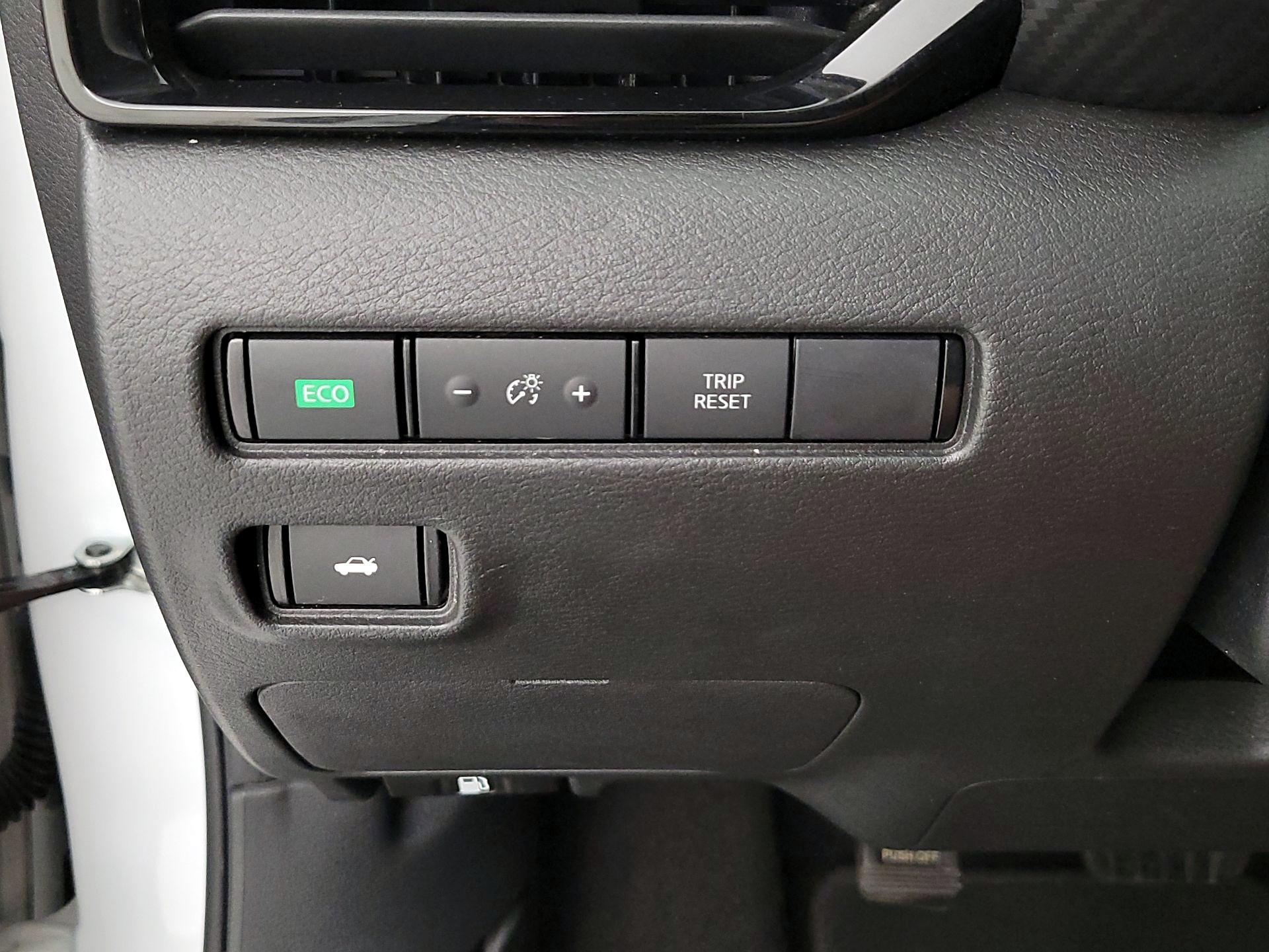 Thumbnail: 2023 Nissan Sentra - 13