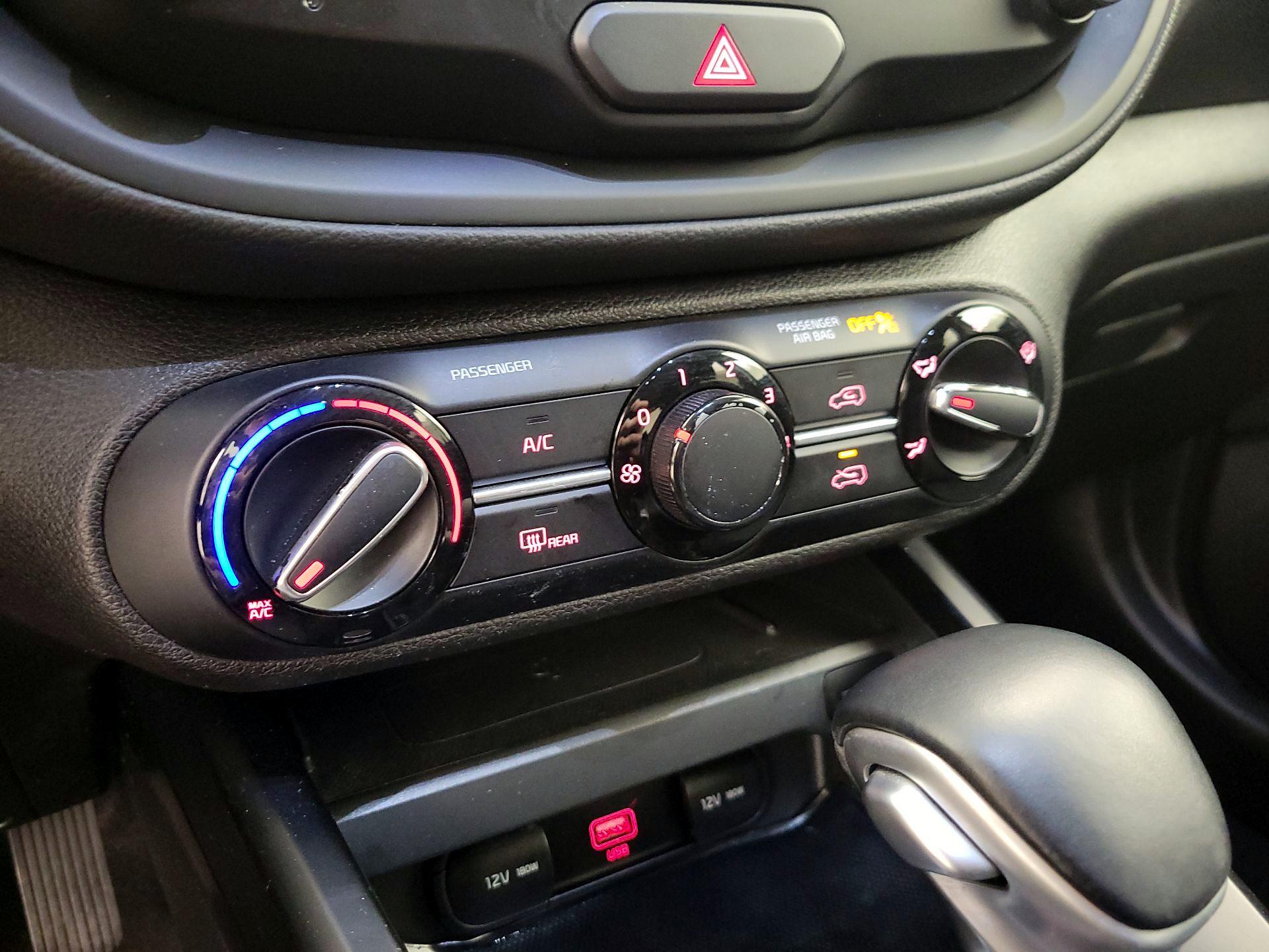 Thumbnail: 2020 Kia Soul - 16
