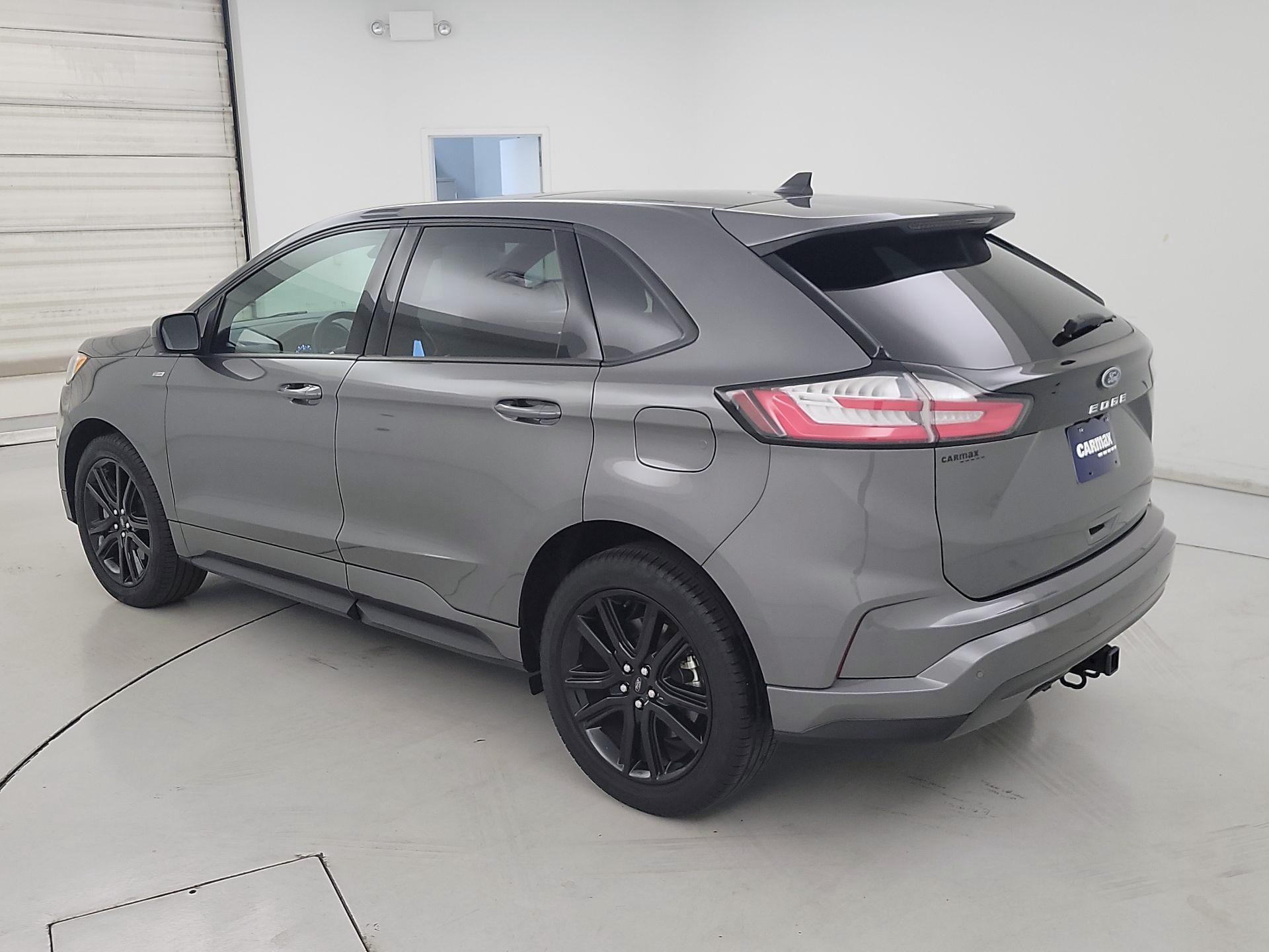 Thumbnail: 2023 Ford Edge - 7