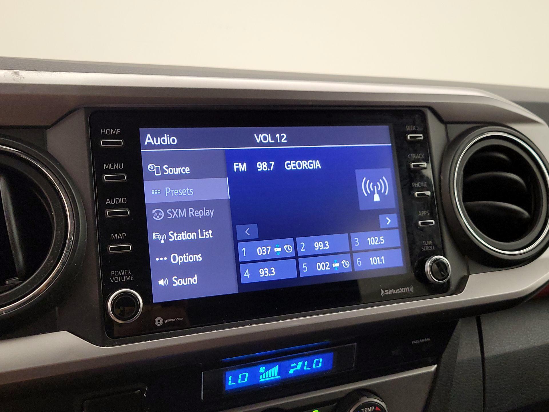 Thumbnail: 2022 Toyota Tacoma - 15