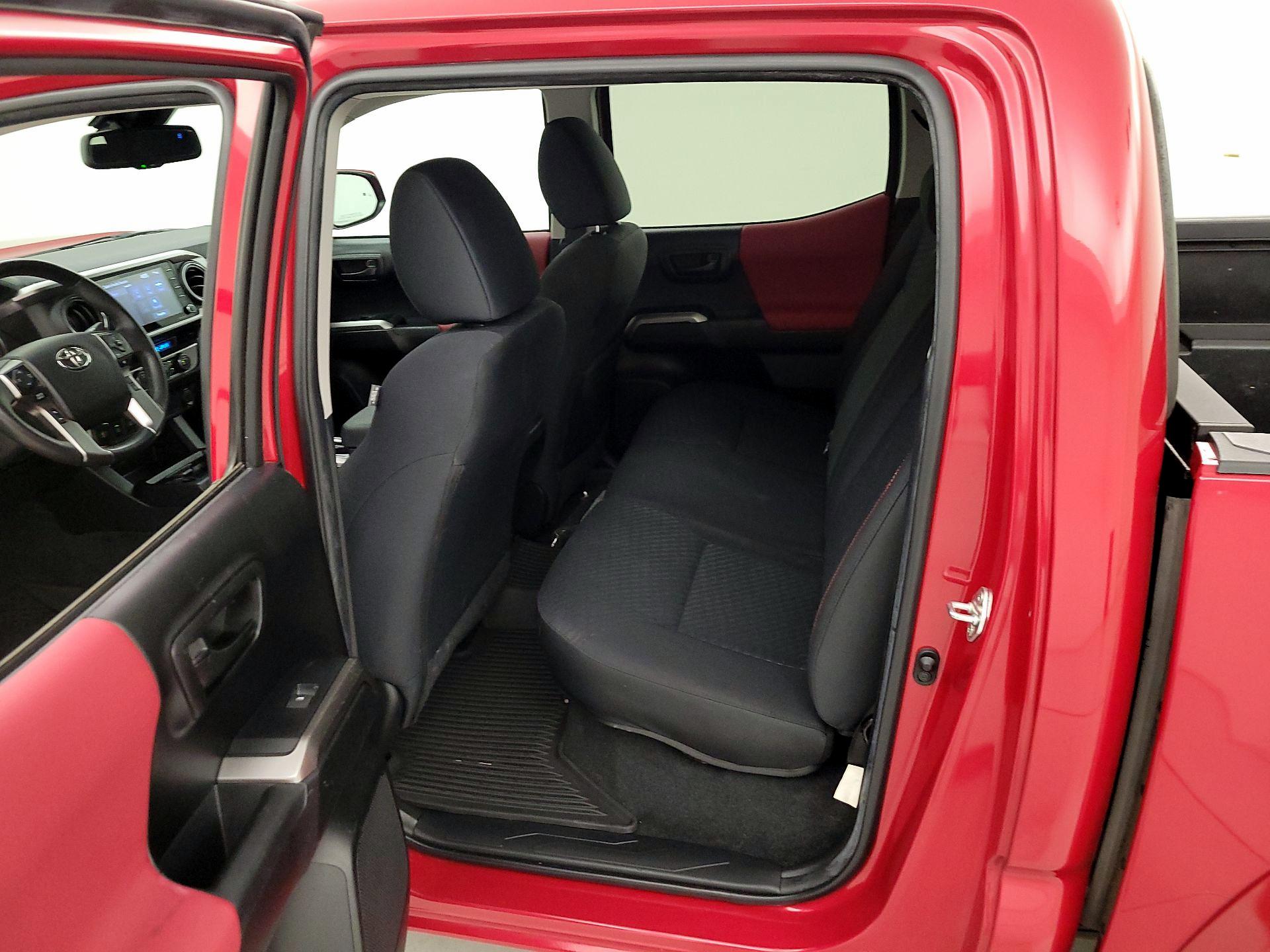 Thumbnail: 2022 Toyota Tacoma - 19