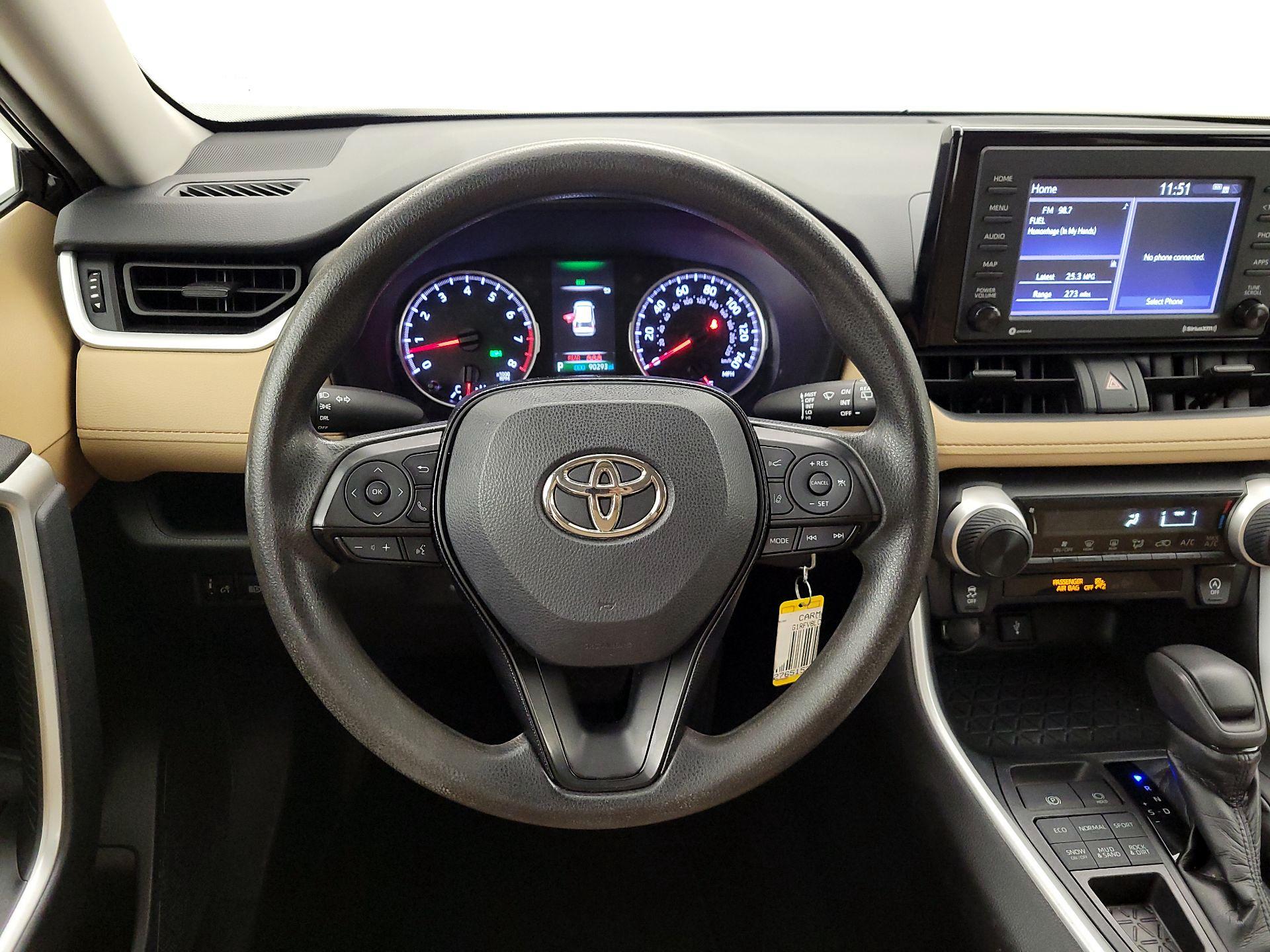 Thumbnail: 2020 Toyota RAV4 - 10