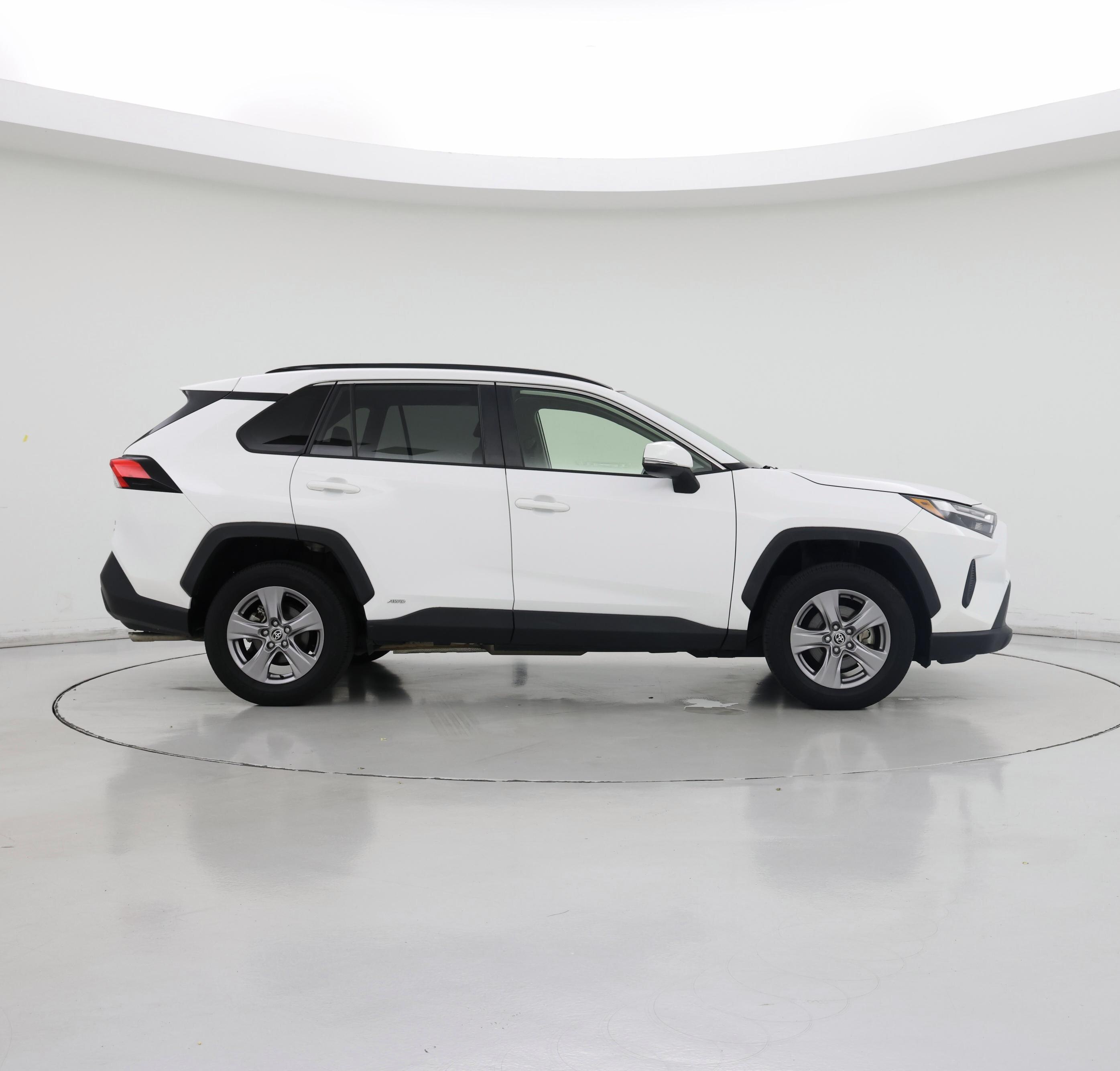Thumbnail: 2022 Toyota RAV4 - 7