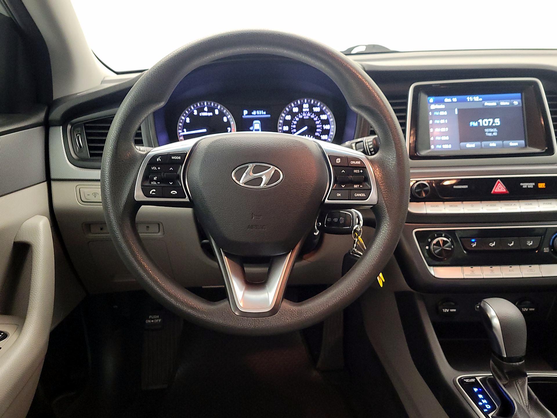 Thumbnail: 2018 Hyundai Sonata - 10